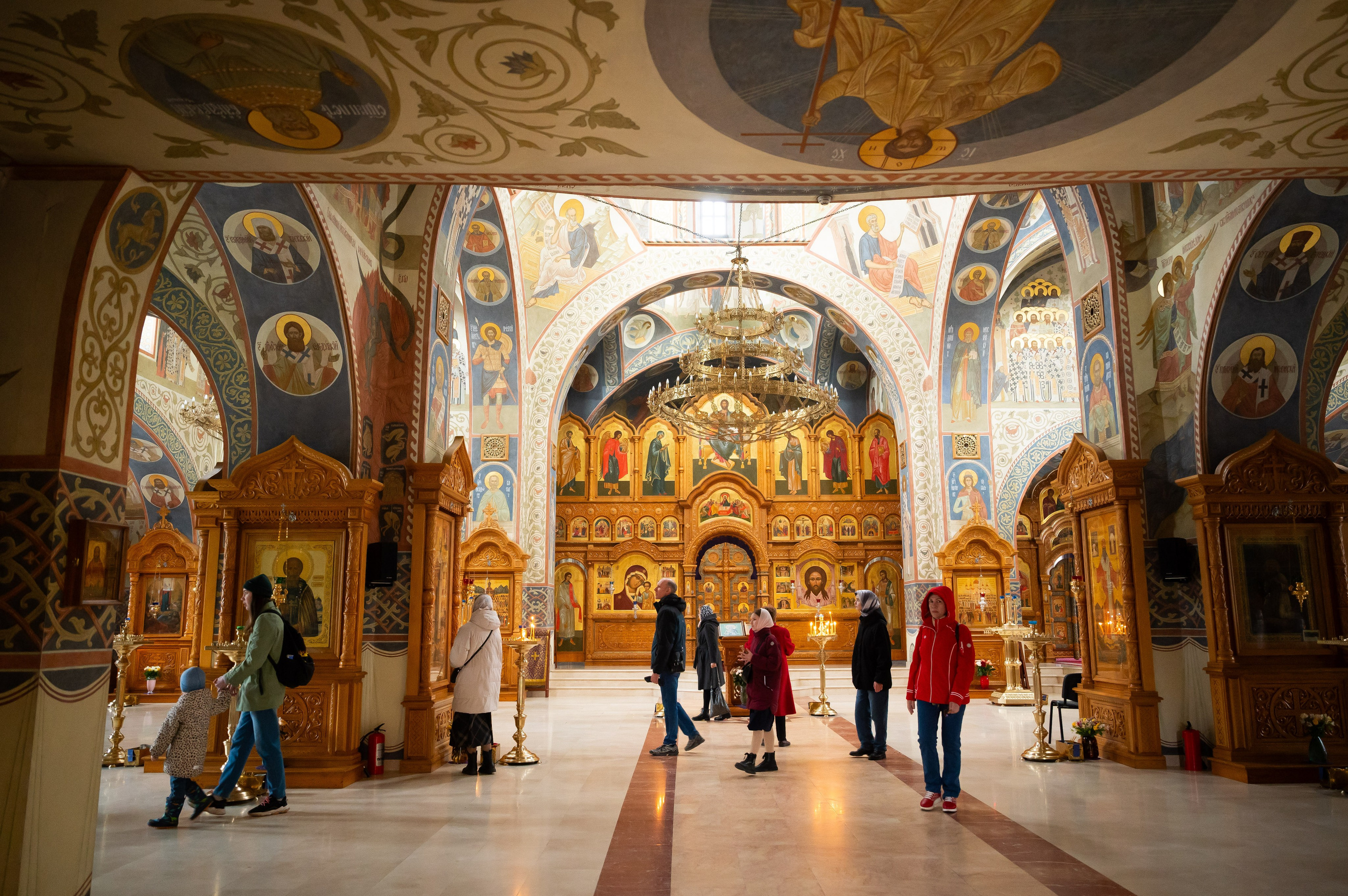 Паломническая поездка на Бутовский полигон. Антон и Татьяна Денисенко — В храме