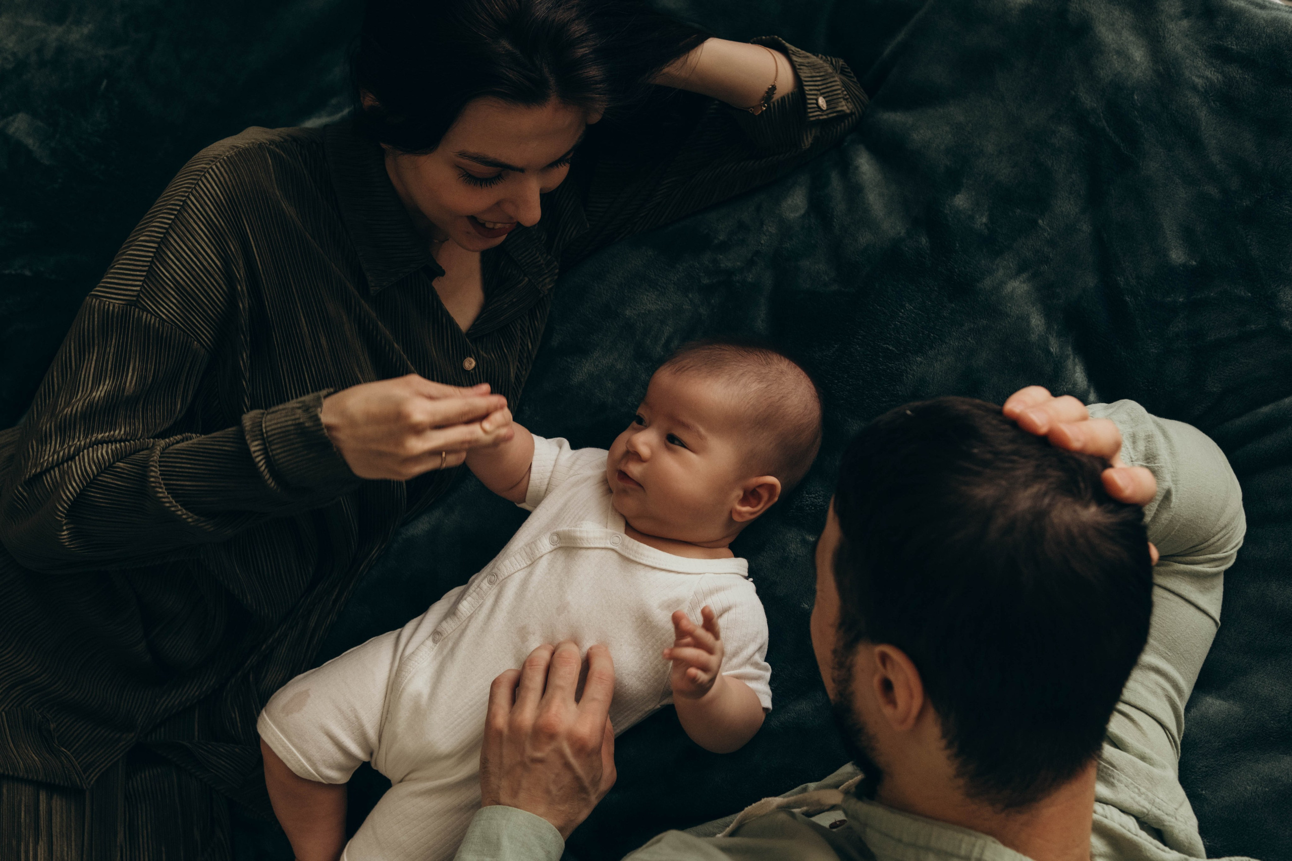 Малышка Эми с мамой и папой. Фотограф Евгения Войко Тюмень