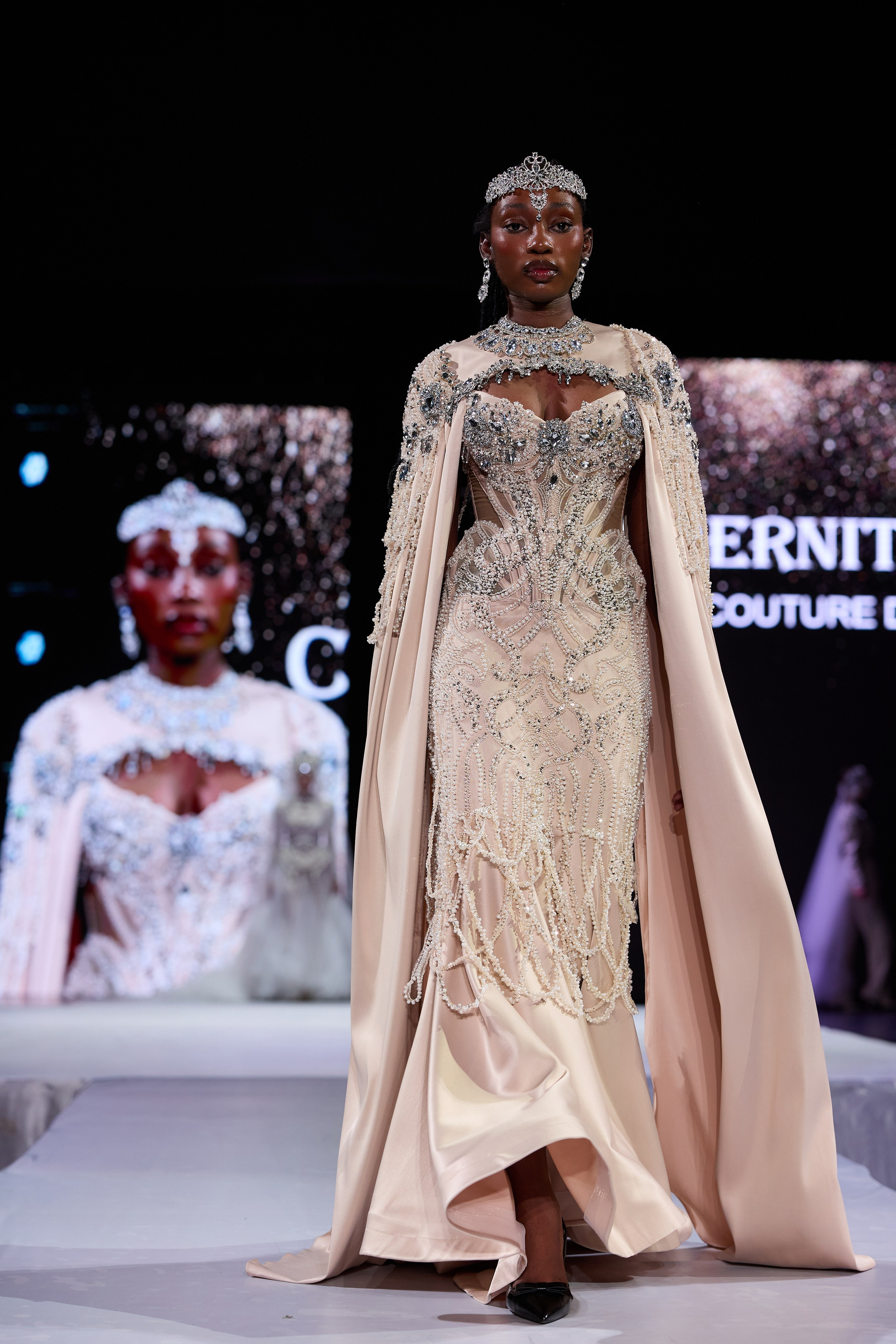 Платье города 2026