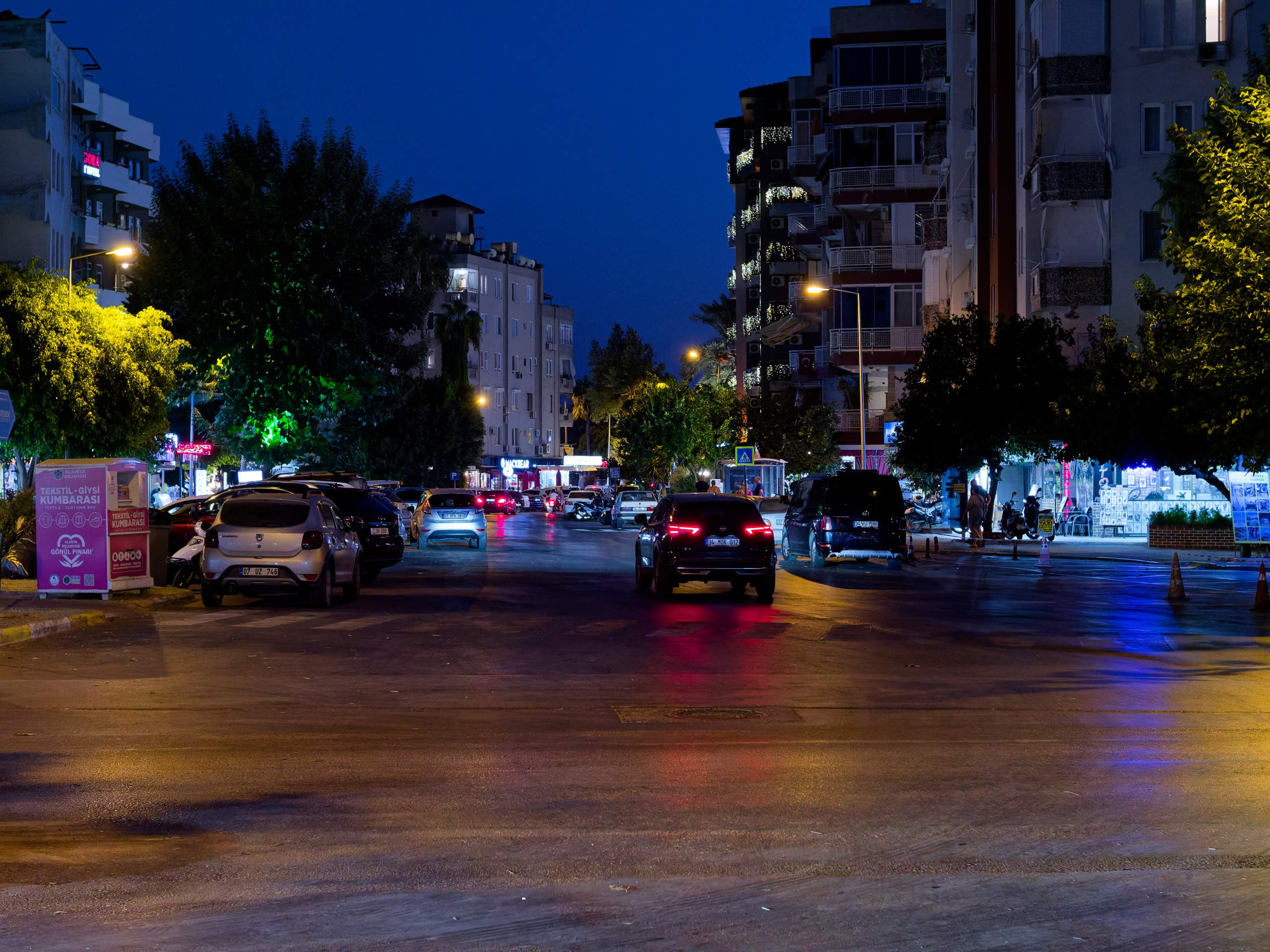 Алания 2025, город, стрит-фото. Избранные фотографии