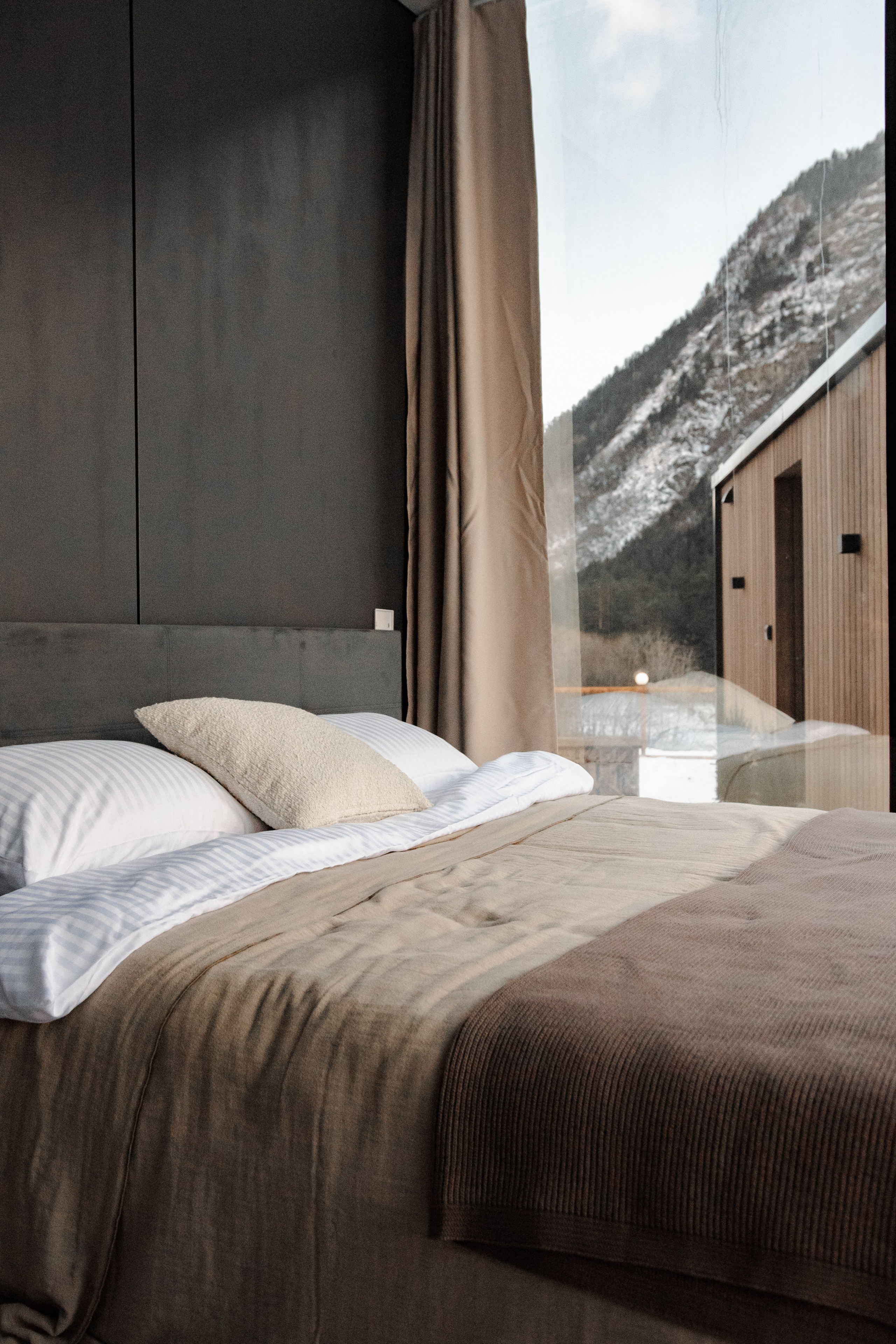 Интерьерная съемка «Baus». Фотограф Настя Конник | Пятигорск | Эльбрус | Домбай | Архыз