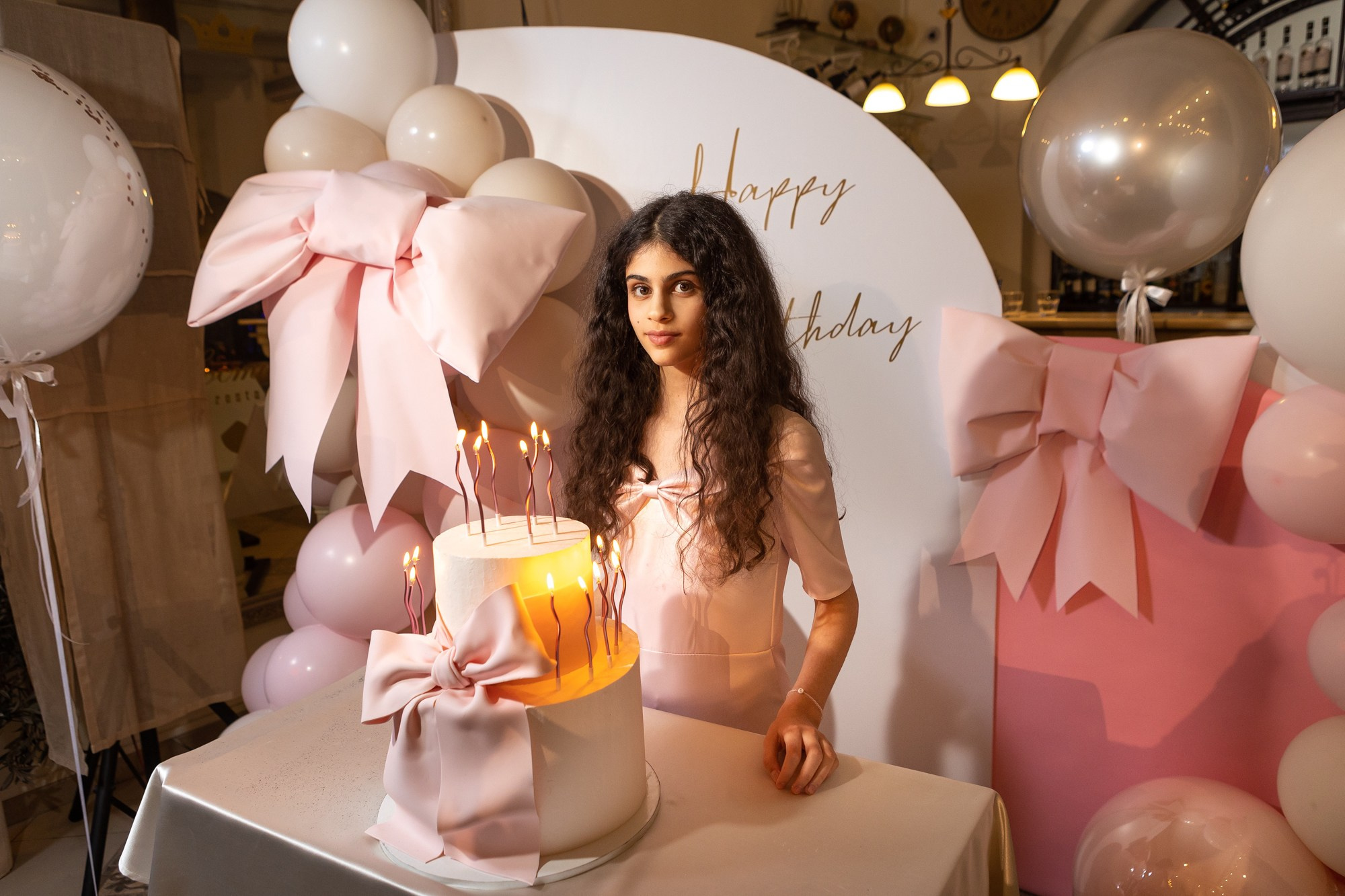 День Рождения Софьи и Лизы в ресторане «Ностальгия». Фотограф в Оренбурге. Профессиональный фотограф