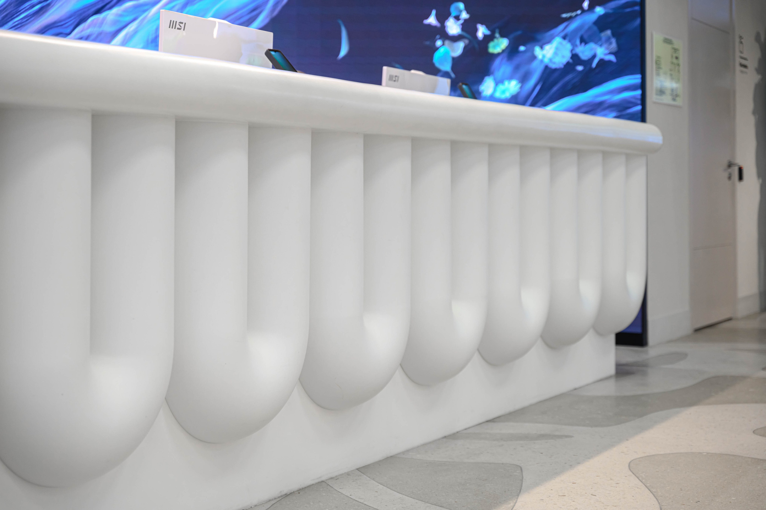 Фотосъемка мебели кофейни в холле аппартаментов Well. Интерьерный и репортажный фотограф в Санкт-Петербурге