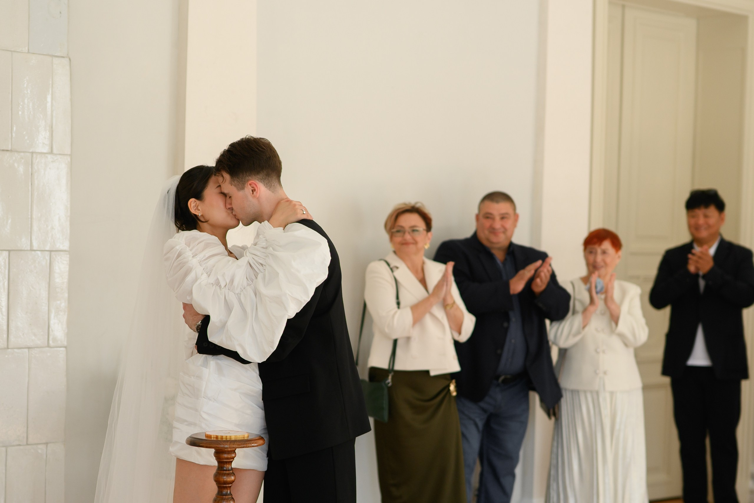 Свадьба Кати и Димы с регистрацией брака в Усадьбе Муравьевых-Апостолов, утро в отеле Twelve reasons Москва. Semerlina.ru