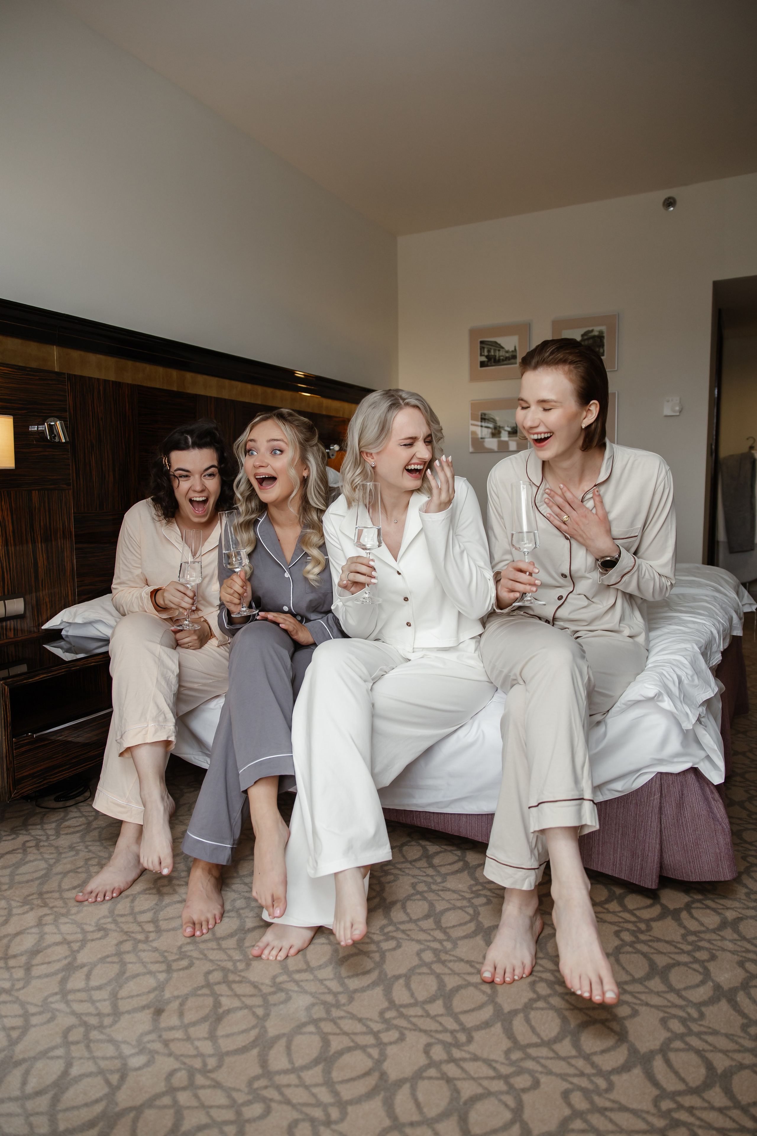 Фото + Видео. Фотограф, видеограф на свадьбу в Москве Никита Назаров