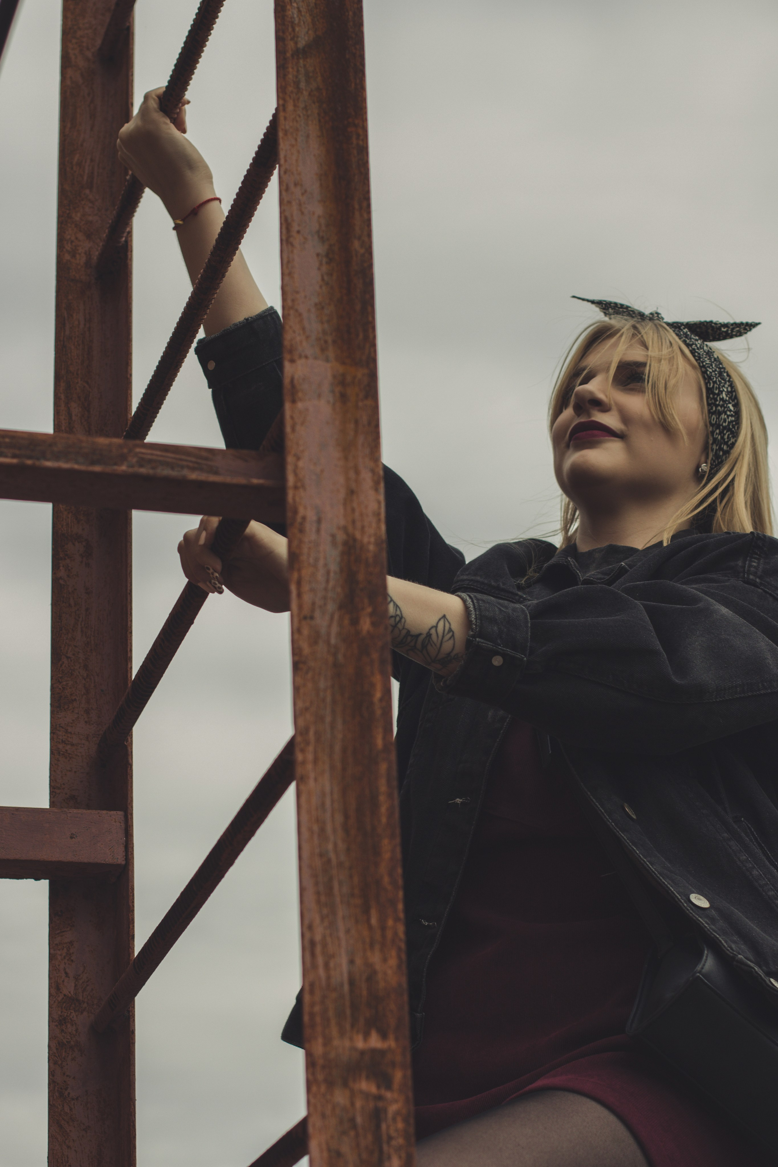 Ася.Крыша 2019 год. Фотограф и видеограф в Омск/Москва Сащенко Лера