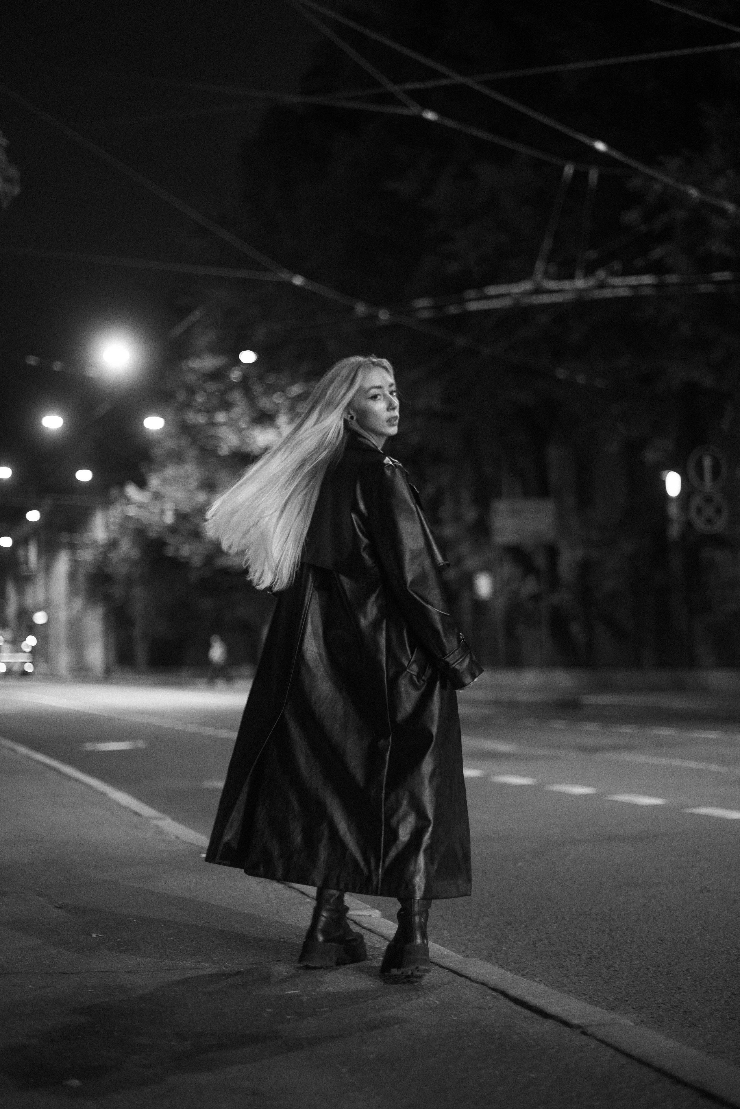 Лиза. Женский фотограф. Создатель украшений ручной работы. Модель