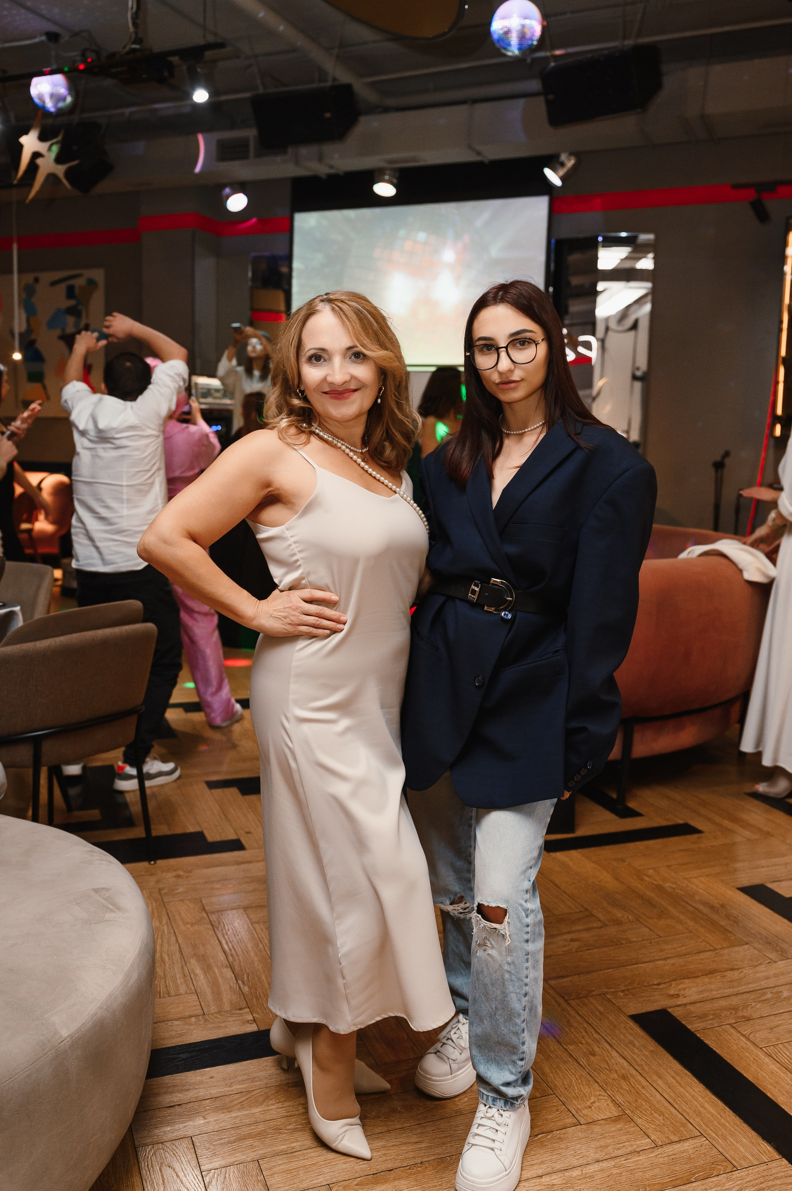 День рождения в формате выступления. Wedding and family photographer USA