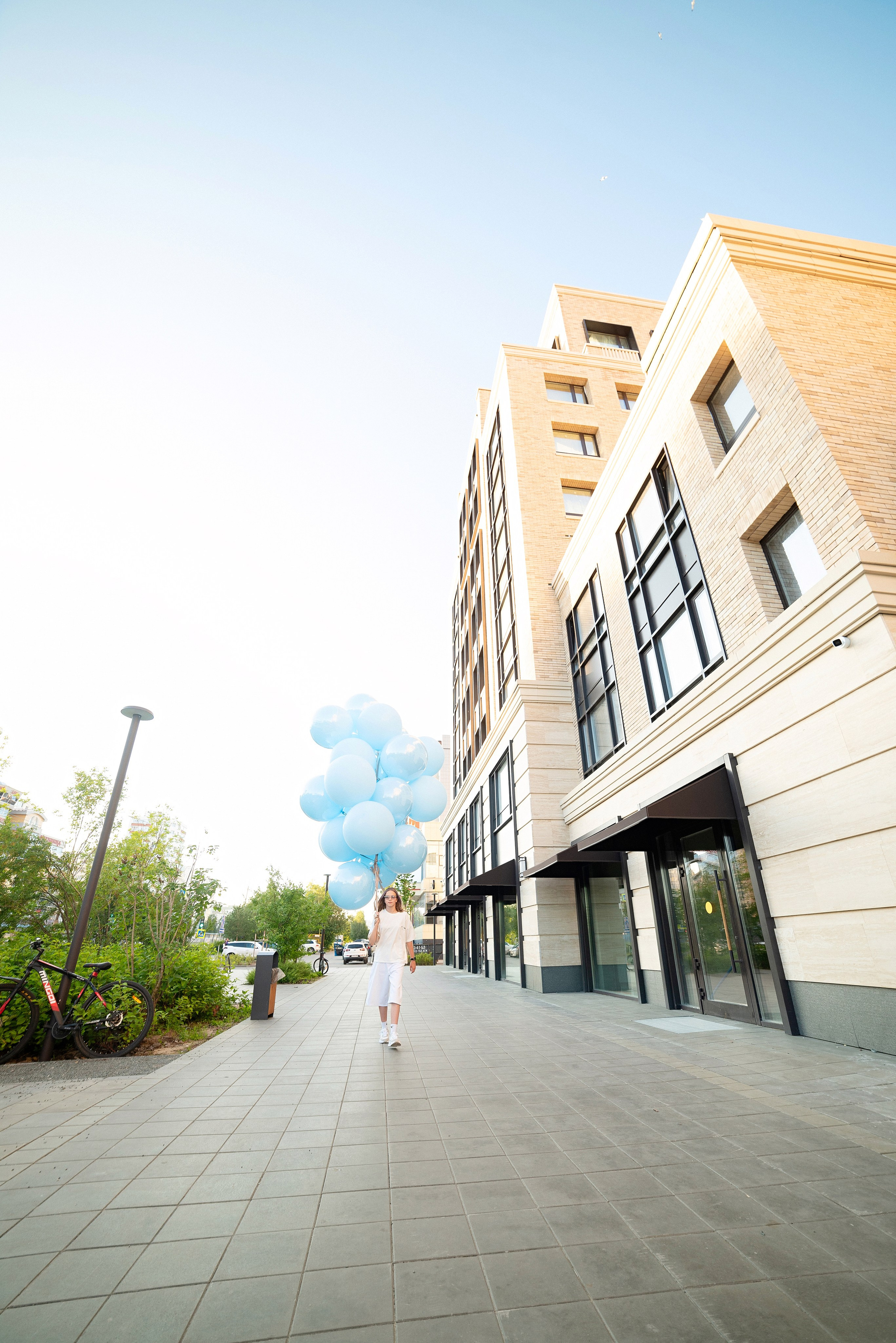 Съёмка с шарами-гигантами от ШарЛэнд. Детский и семейный фотограф в Сургуте и Нефтеюганске Анна Старцева