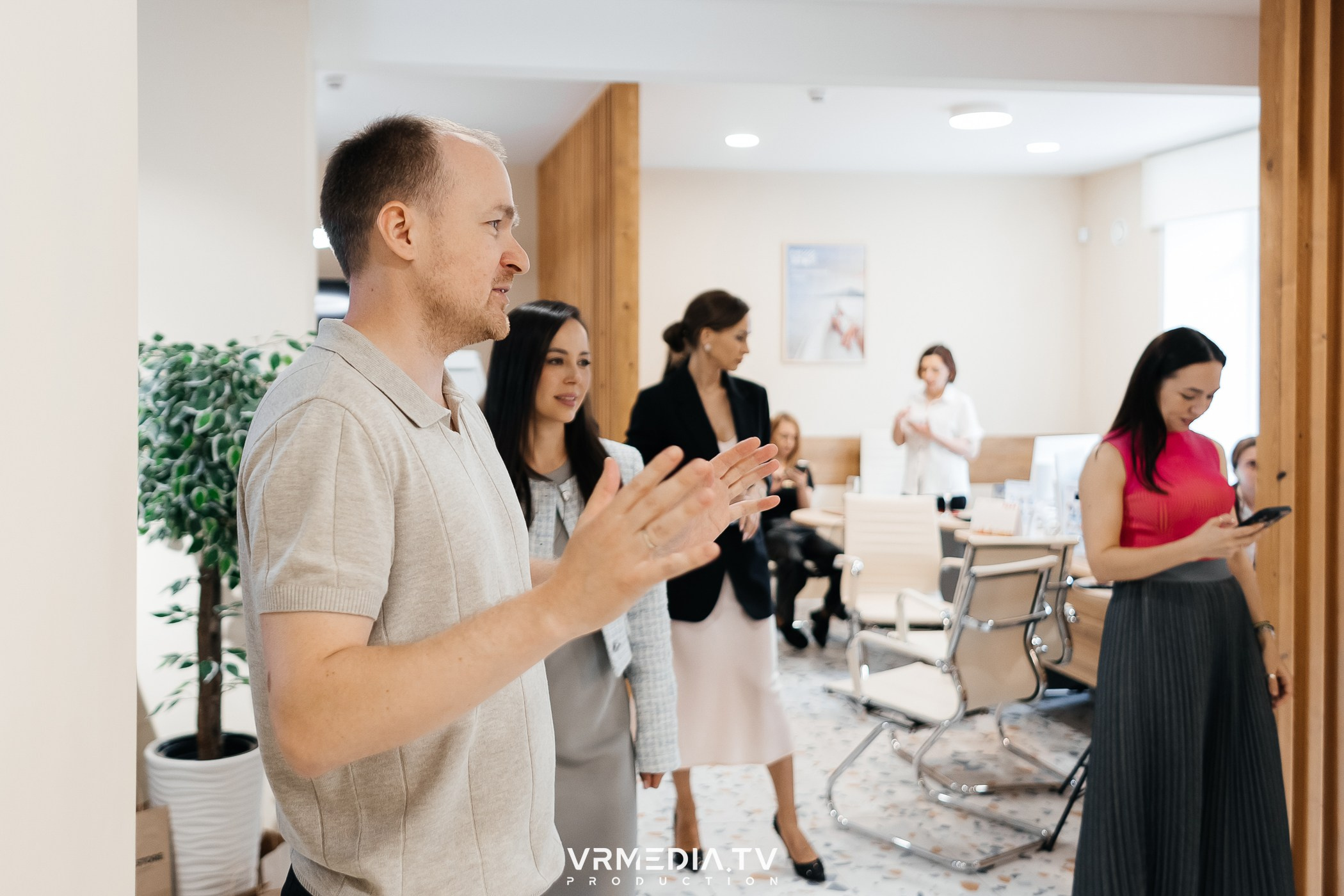 Business travel brunch