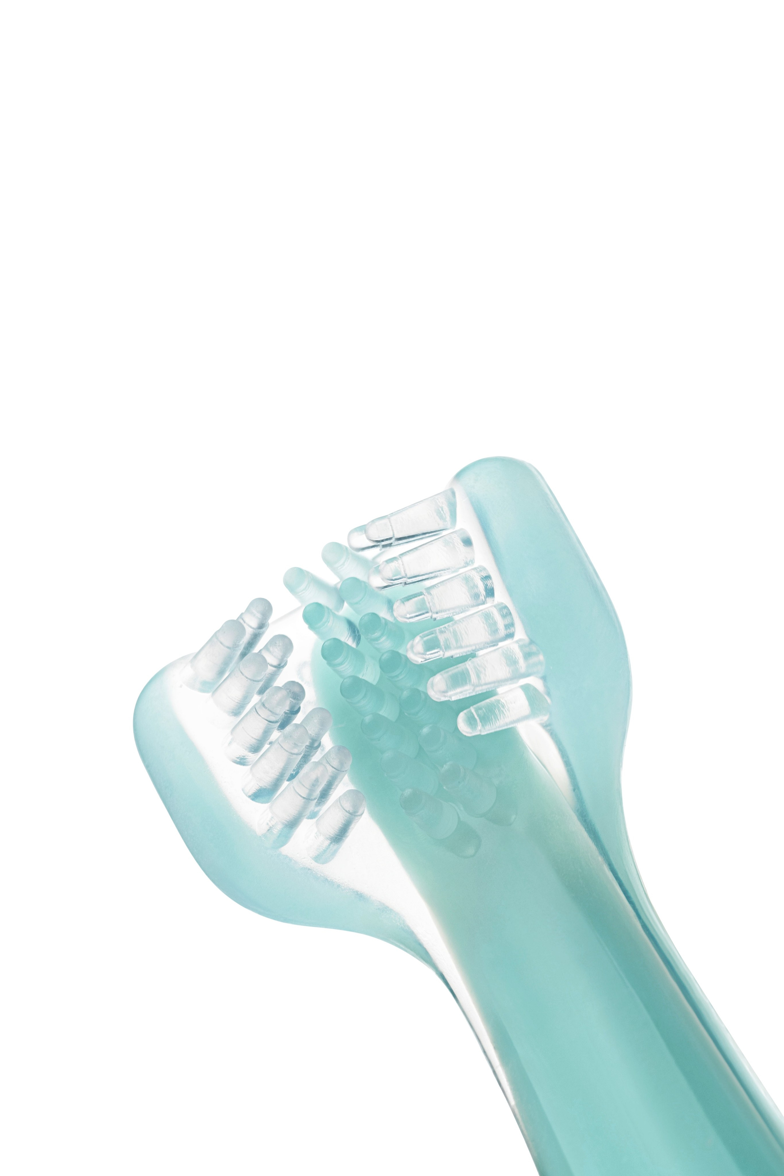 On White детские зубные щетки. Екатерина Лементуева фуд-фотограф, предметный фотограф, Новосибирск