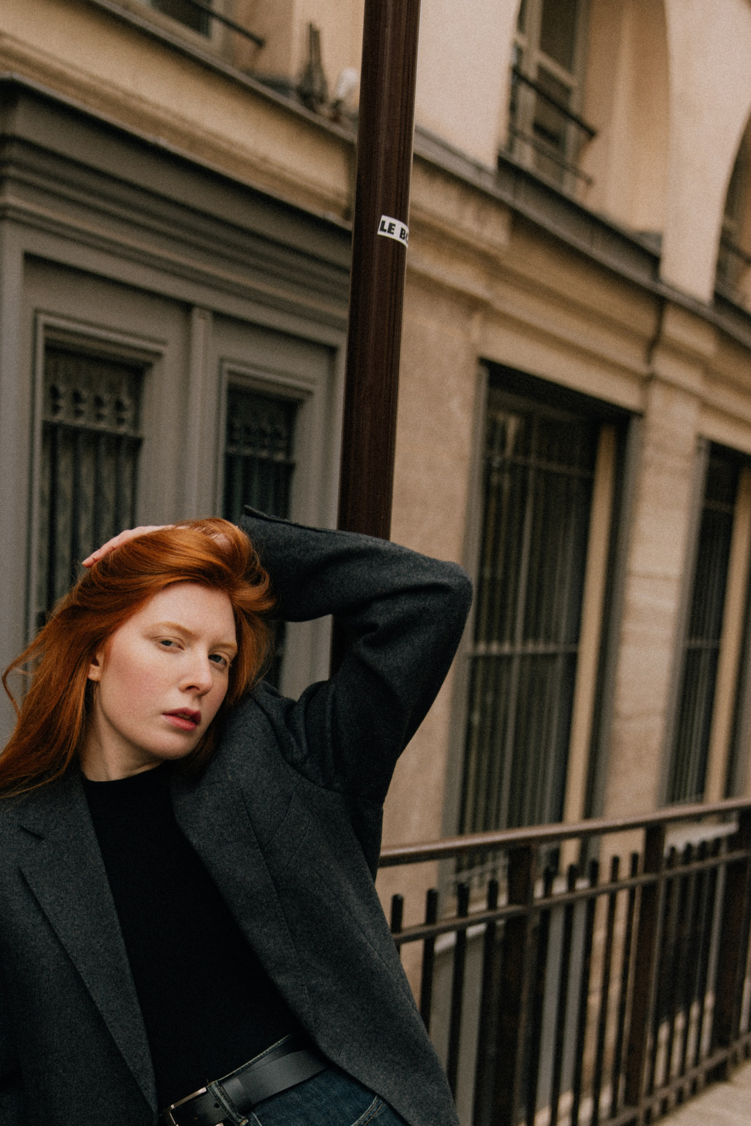 Autumn light. Photographer in Paris