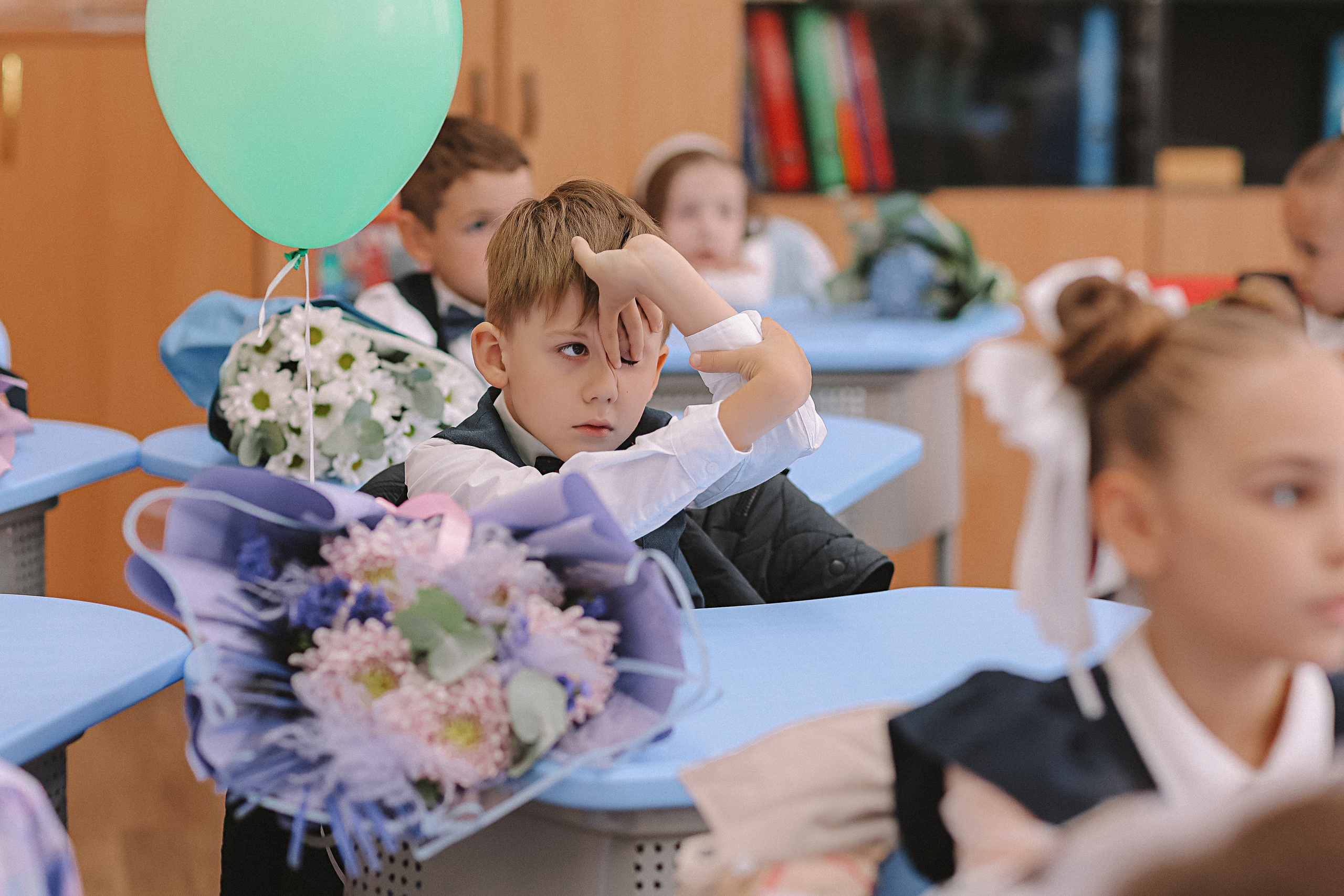 1 сентября линейка+кл час+портреты. Семейный фотограф Тюмень, фотограф на роды Салмина Мария