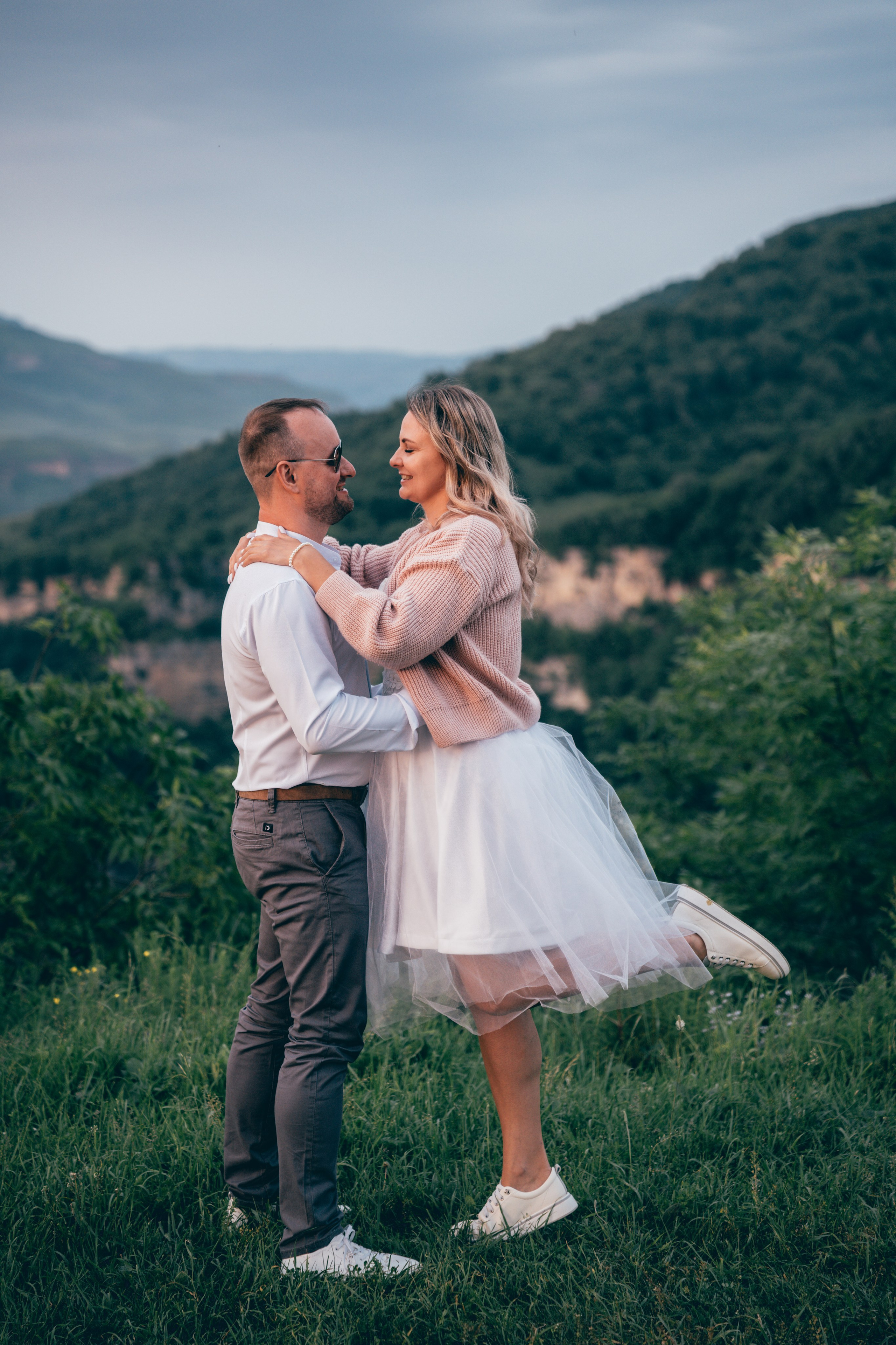 Съемка для брендов одежды КМВ Пятигорск, Железноводск, Ессентуки, Кисловодск Архыз Домбай Фотосессия. Фотограф КМВ|ГОРЫ Пятигорск Железноводск Ессентуки Кисловодск Домбай Архыз Эльбрус