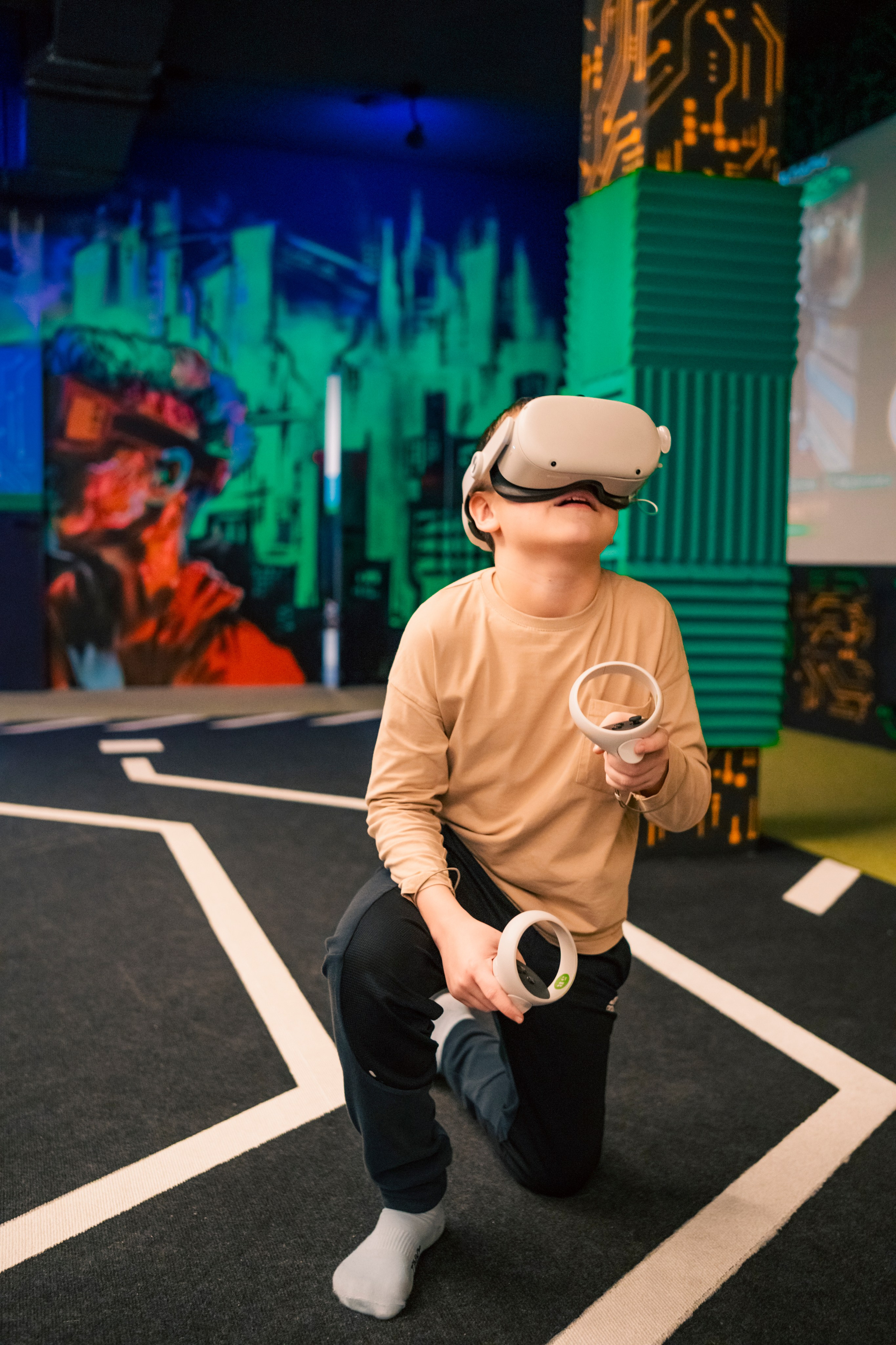 VR (November-December 2024). Felixtones