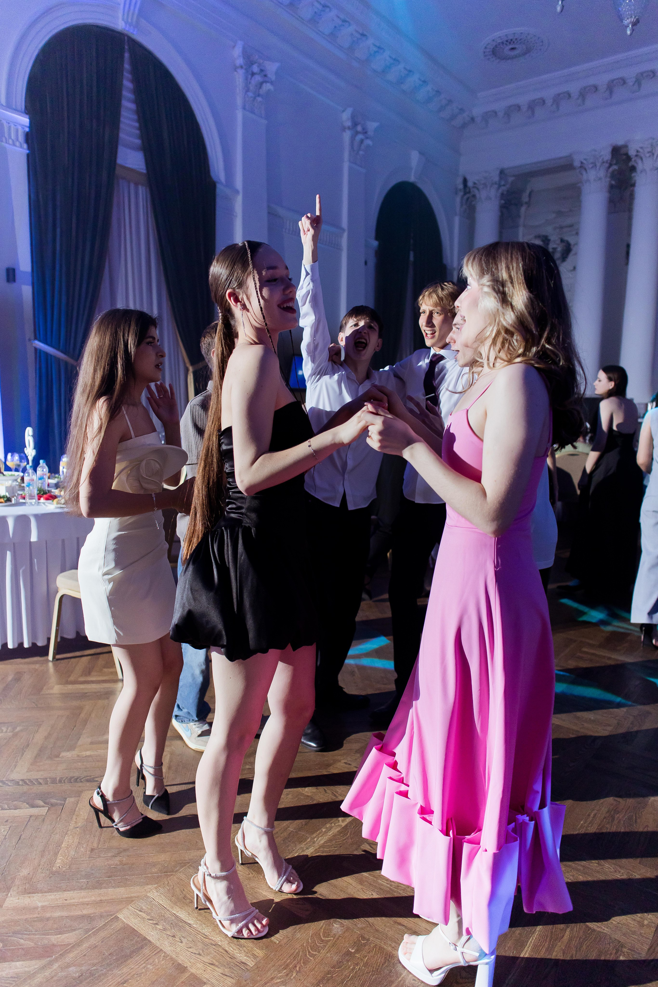 Выпускные 9-11 классы. Свадебный и семейный фотограф Яна Стражева. Волгоград, Москва