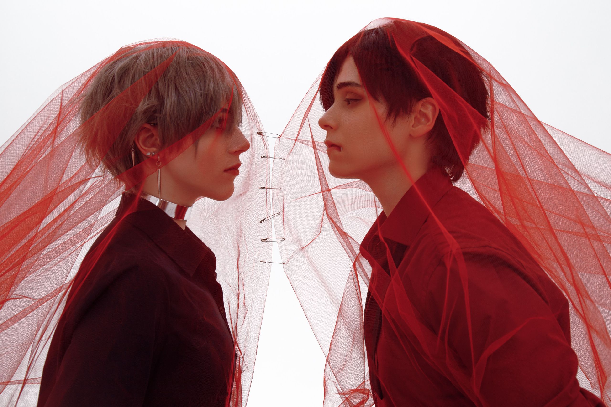 ALIEN STAGE: Ivan & Till [lovehate AU]. Polaroud love