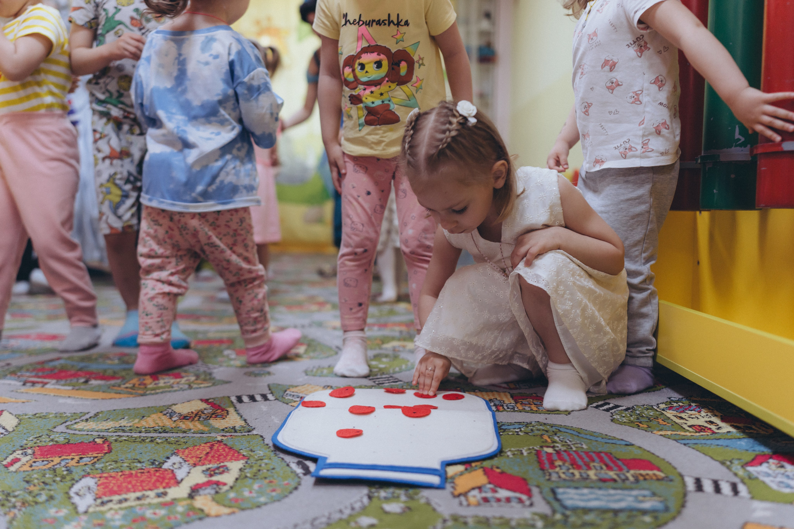 День рождения Алисы (садик). Крис Богомазова