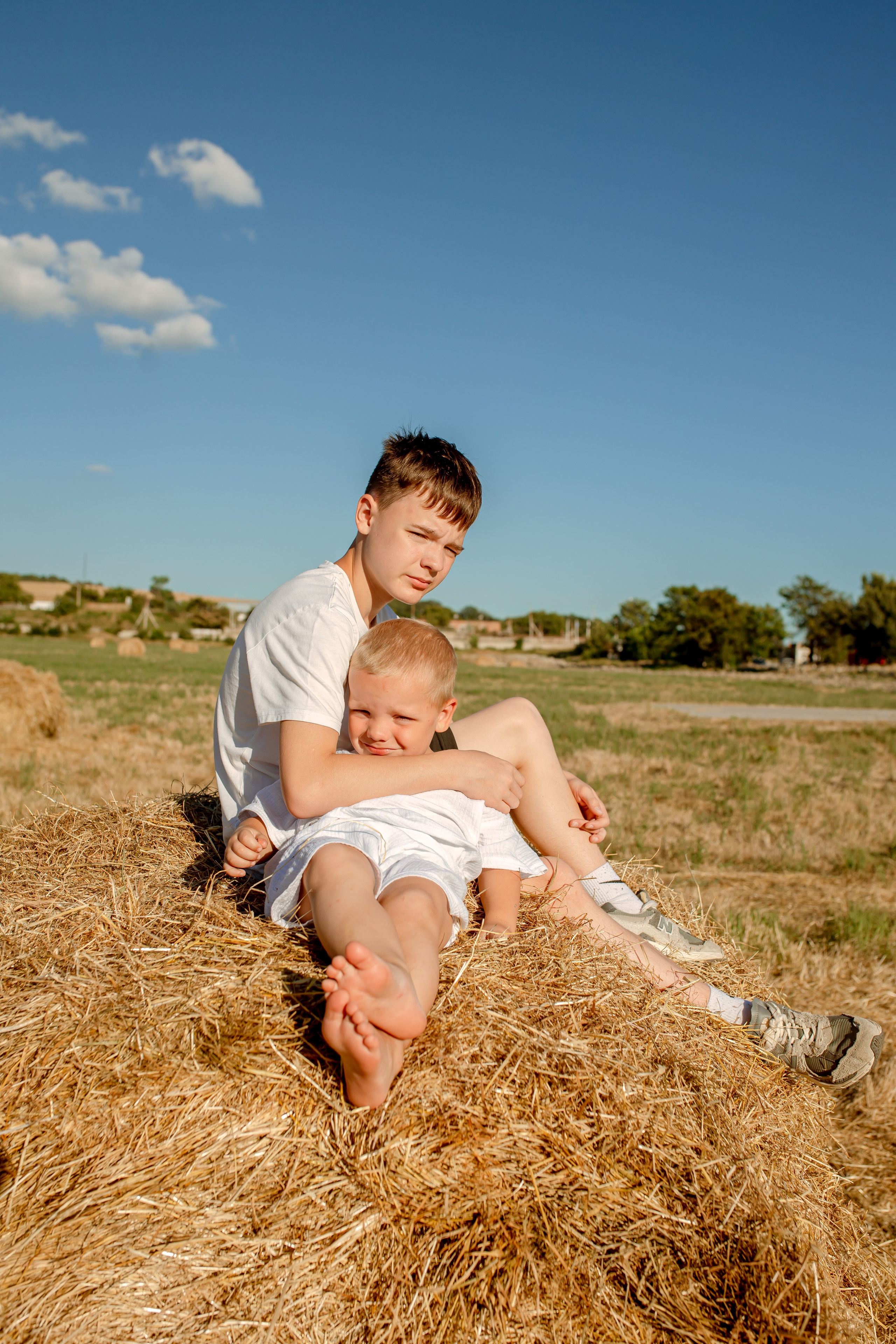 Дарья и Полина с сыновьями. Фотограф в Геленджике, Архипо-Осиповке, Абрау-Дюрсо, Кринице Виктория