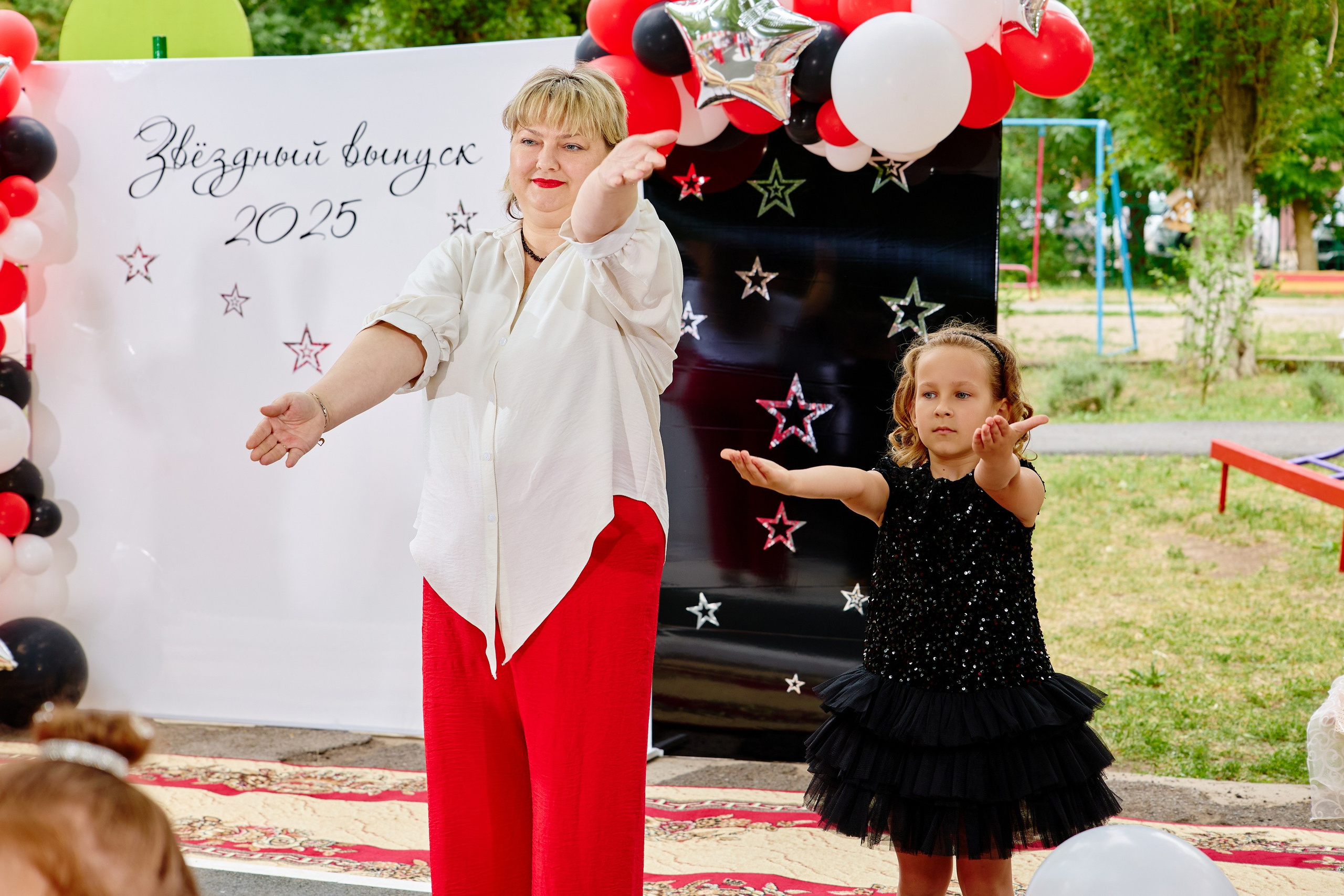 Выпускной 45 сад. Фотограф Выпускные альбомы Таганрог Сергей Коробченко