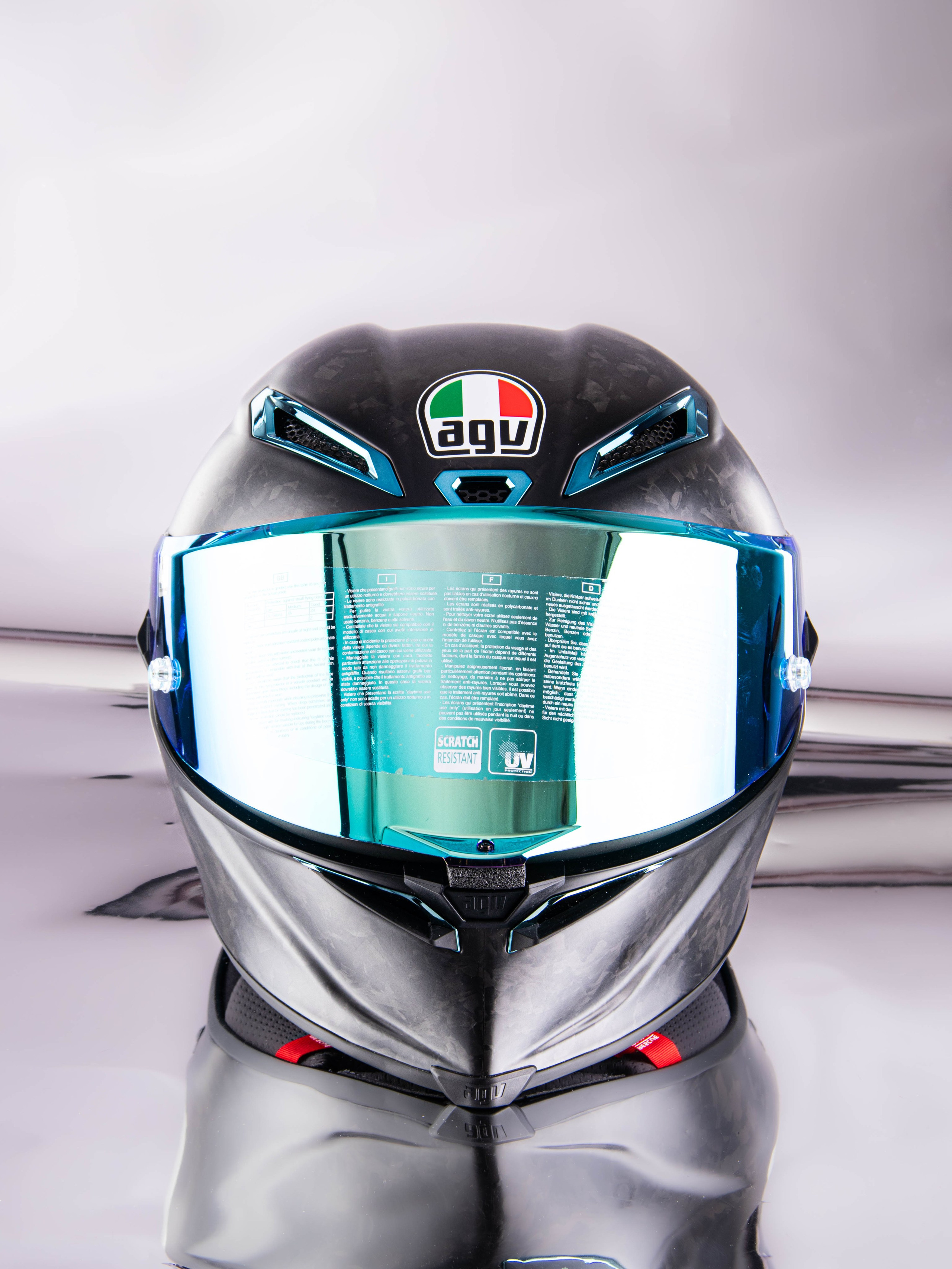 Мотоциклетный шлем. «Матрица»