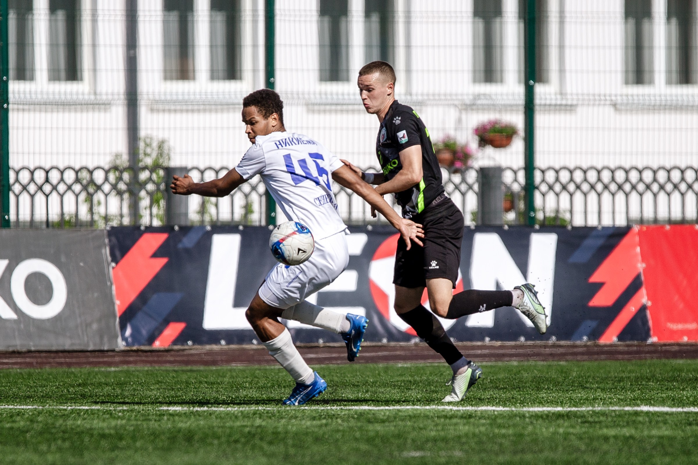 Первенство России по футболу LEON-Вторая лига Б | ФК Иркутск — Чертаново (Москва) | 24.08.25. Фотограф в Иркутске Евгения Айвазова