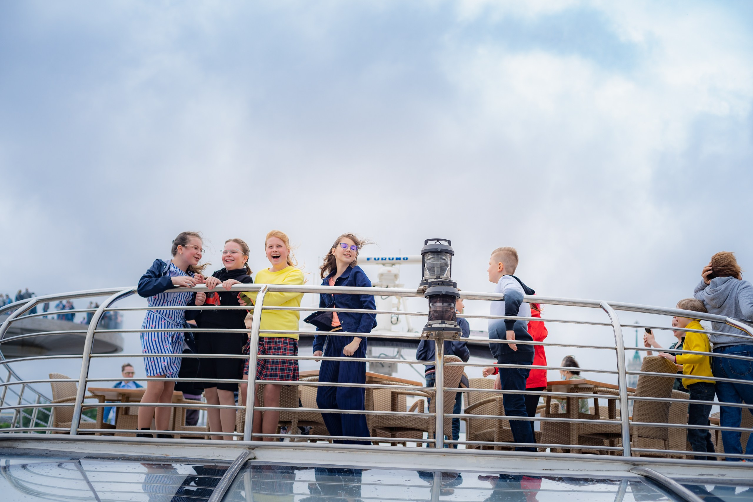 Выпускной на теплоходе. 4 класс