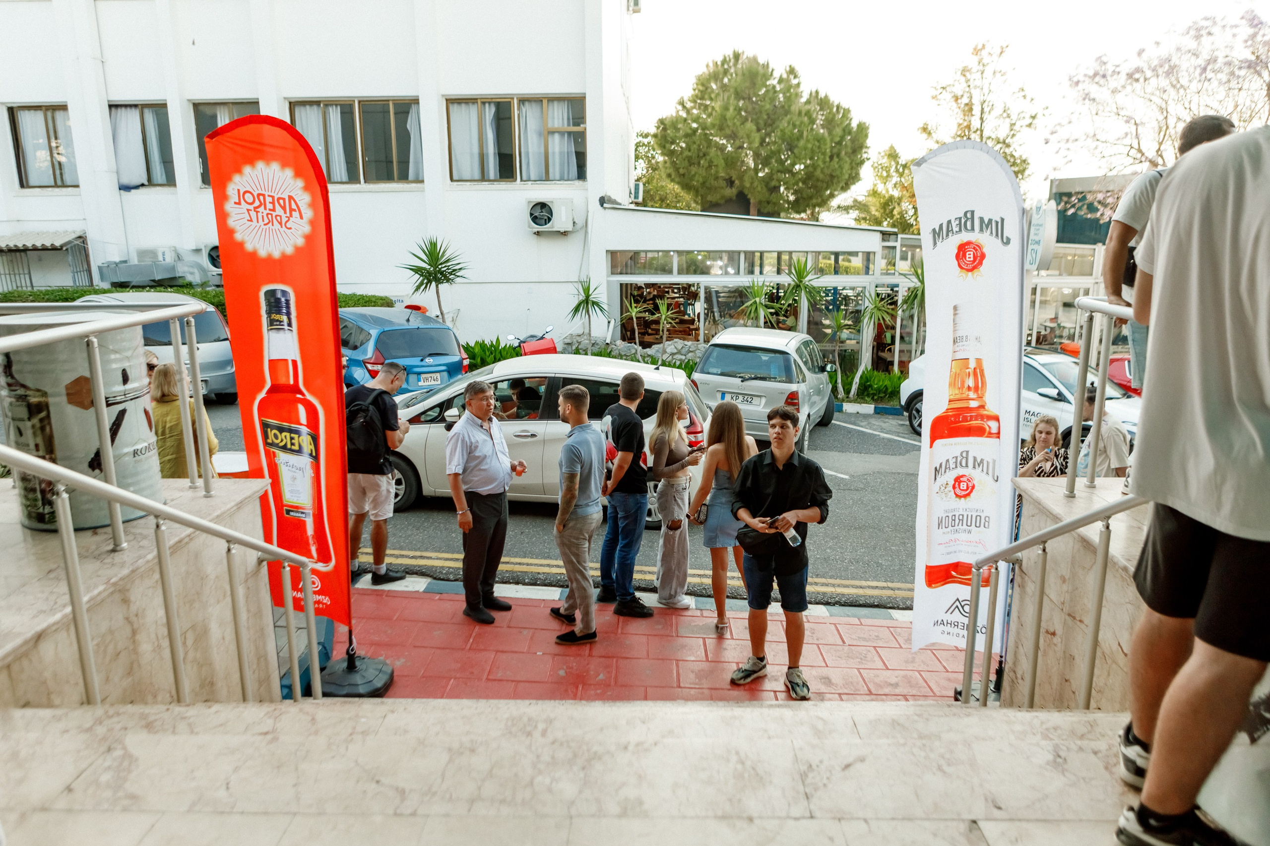 Stand Up. Photographer in Batumi, Georgia Pavel Sharnikov