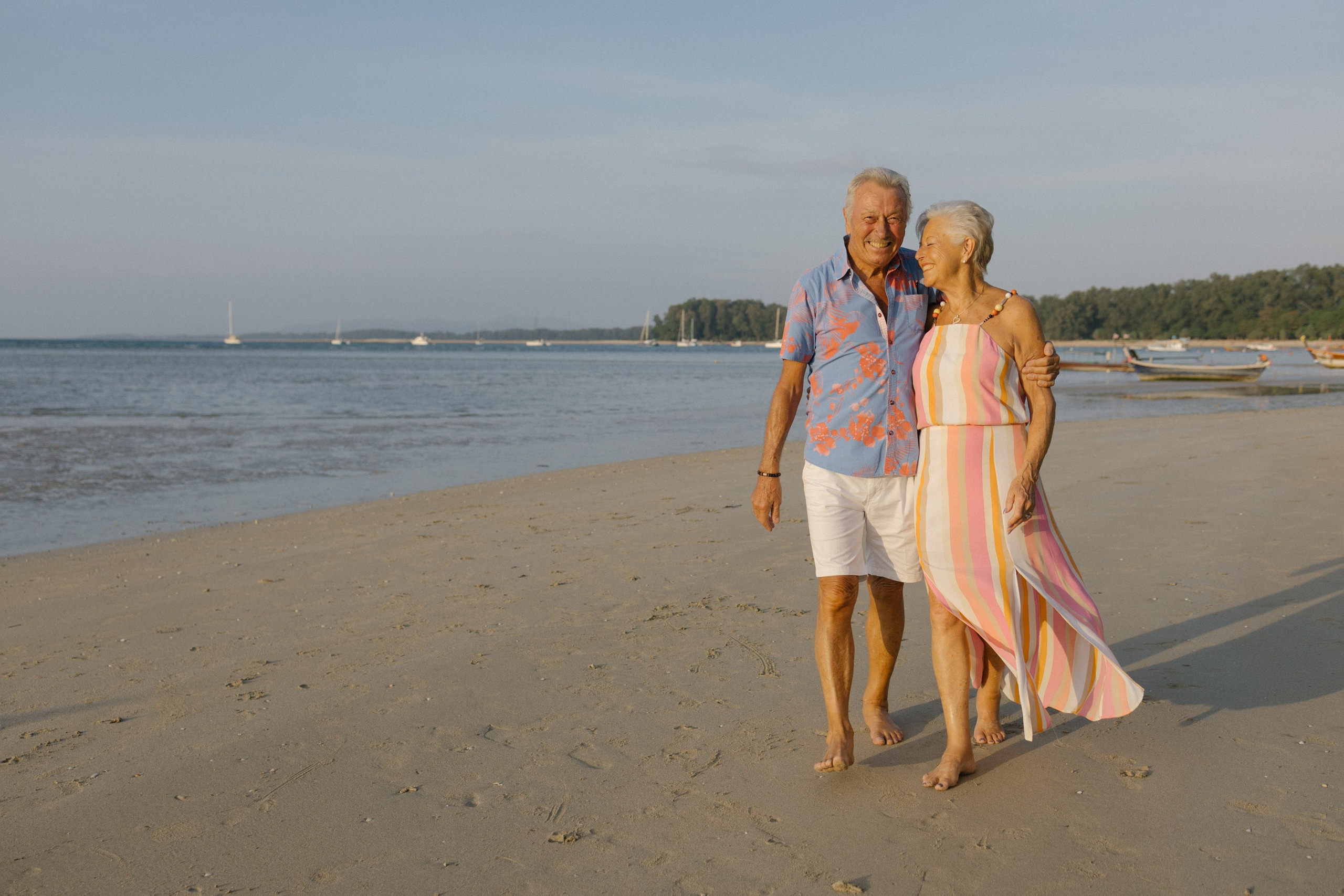 Family photoshoot in Phuket, Thailand. Fedor Lemeshko — Destination Wedding and Family Lifestyle photographer