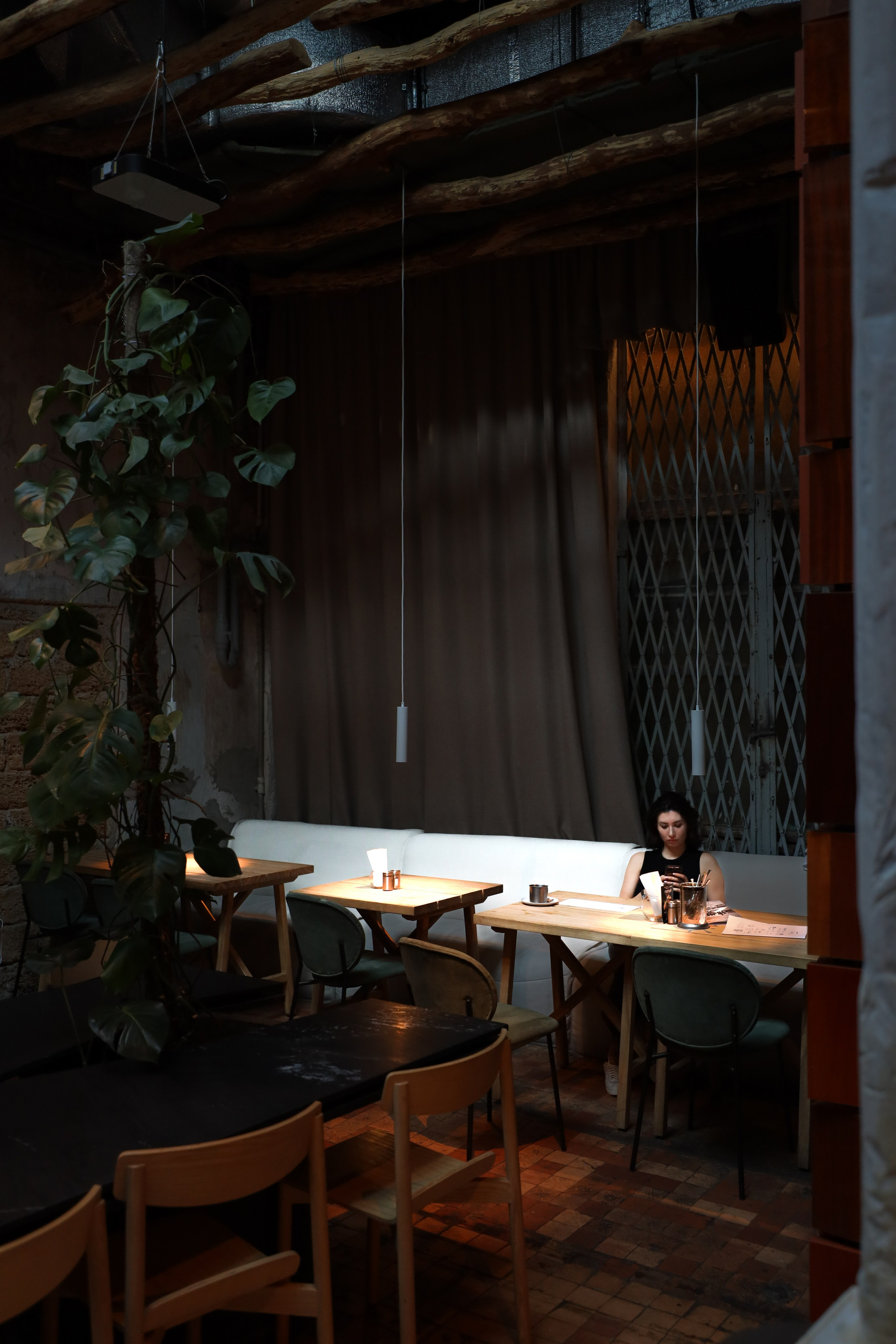 Gastrodvor «Диалог с Чеховым». Дженбаз Павел — фотограф в Ялте