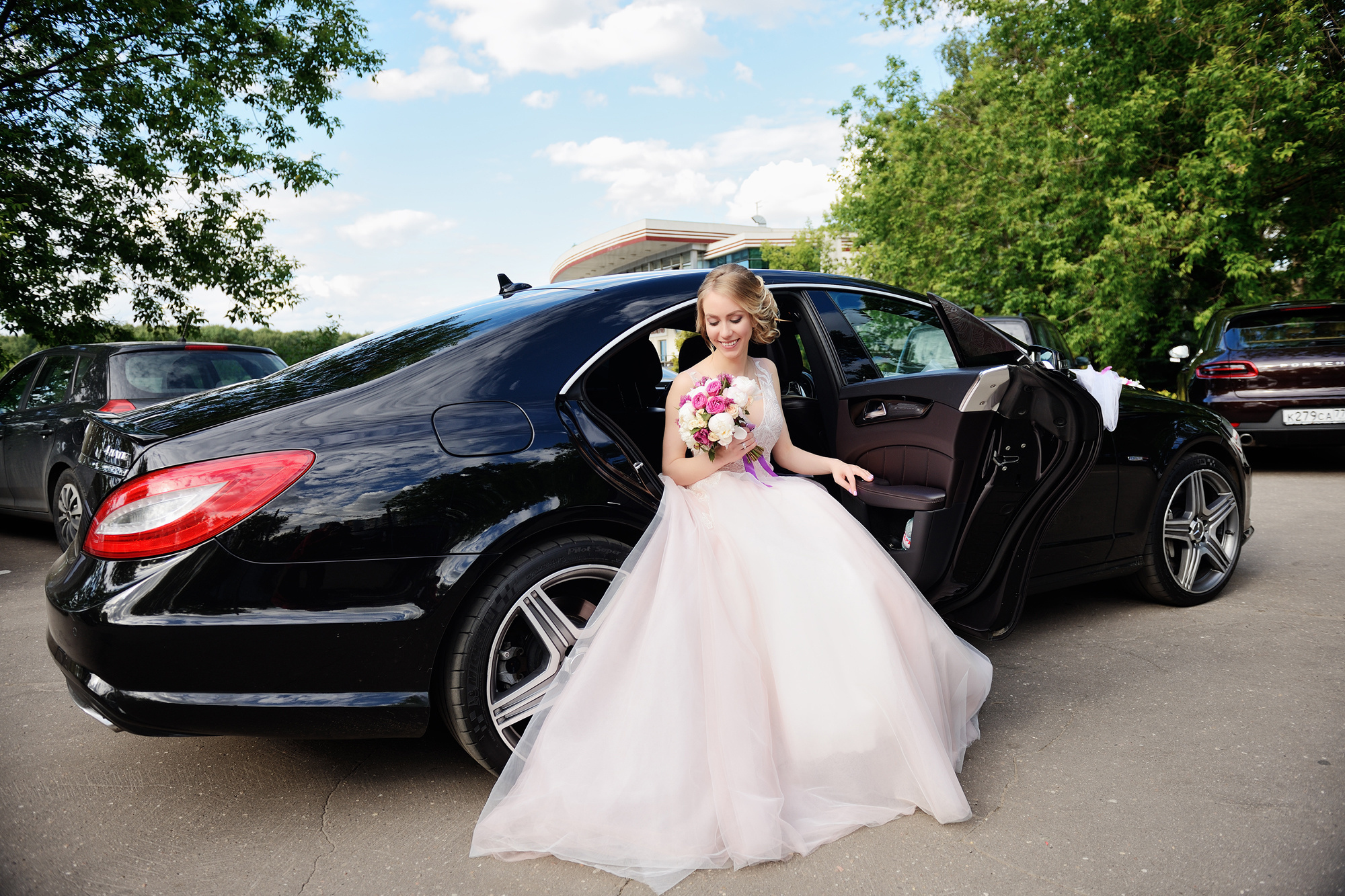 свадебный автомобиль