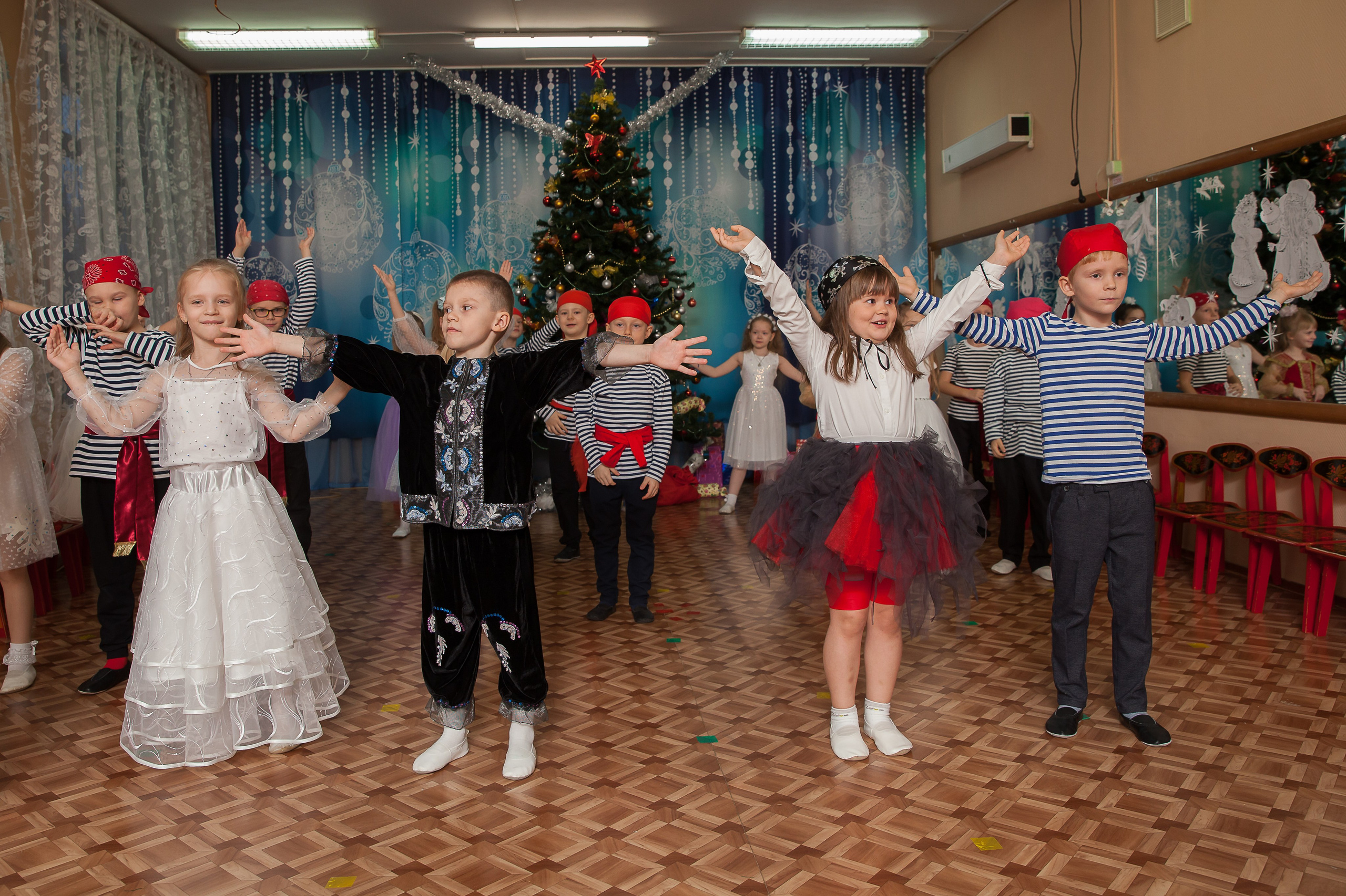 Новый Год 1508. Выпускные альбомы Москва. Фотограф Шукурова Кристина