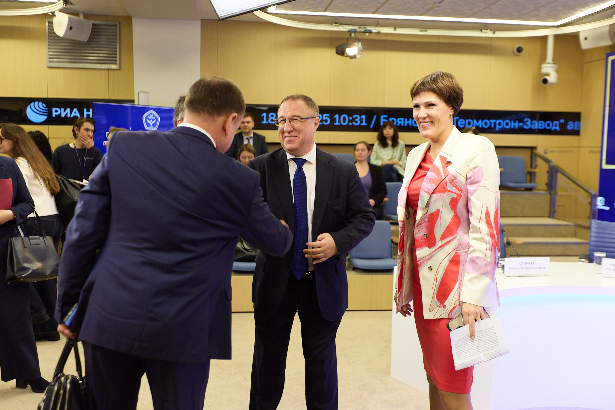 Допматериалы к «Итоги отраслевого конкурса GXP-Профи 2025». Режиссёр, клипмейкер, фотограф — Андрей Охота