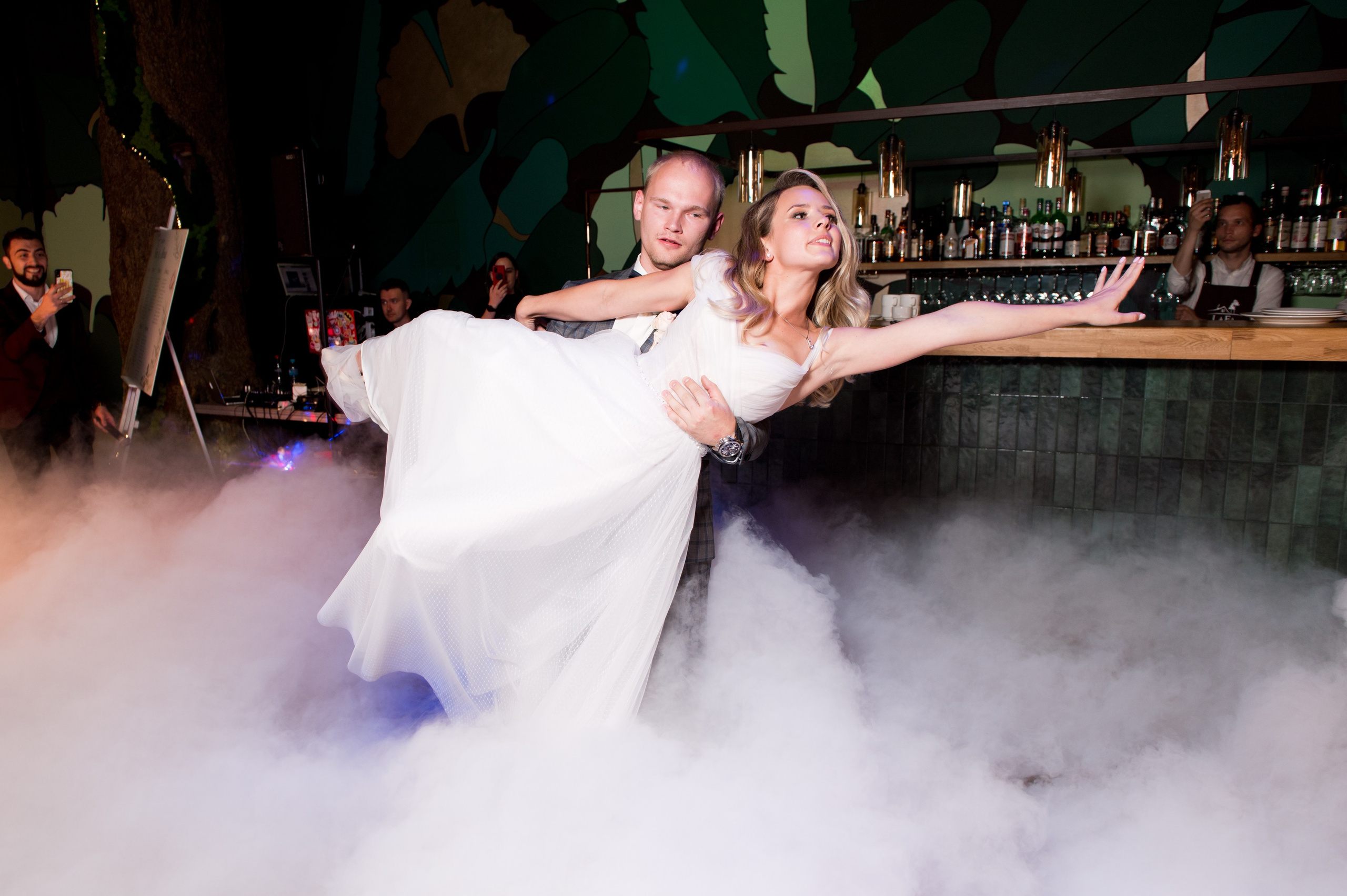 Свадьба Олега и Ани. Репортажный фотограф и видеограф Слава Думчев. Тимбилдинги, отчетники, корпоративы