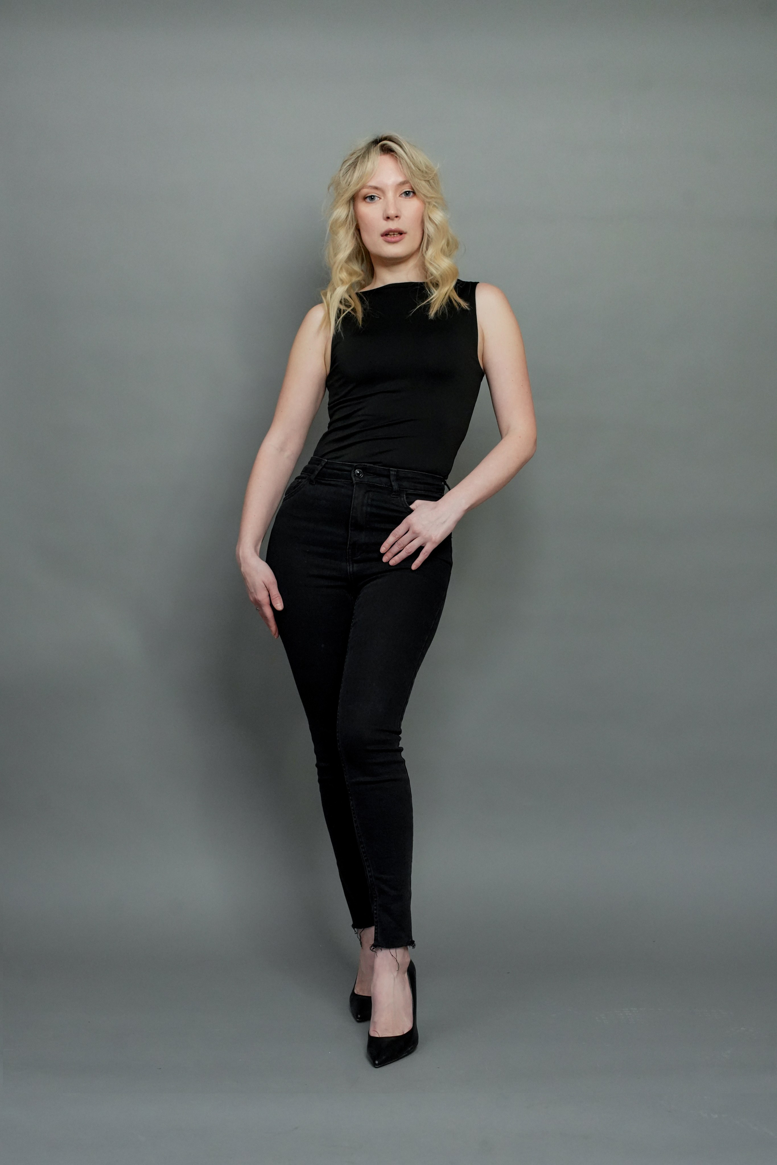 Актриса Зоя Дамье. Портретная съемка в Москве, студийный фотограф Игорь Фомин