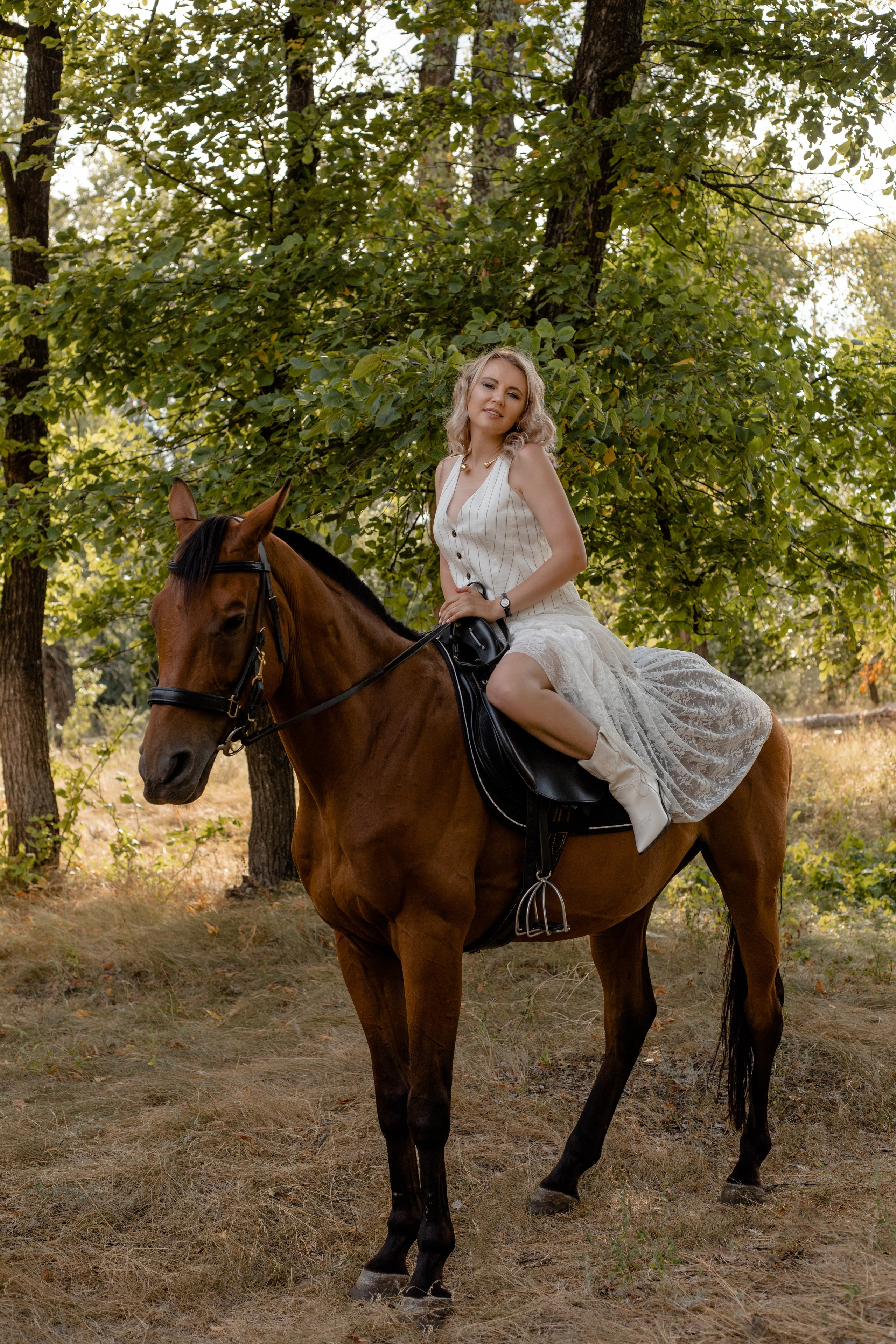 Летняя фотопрогулка с лошадкой 🌿. Семейный фотограф в Саратове Элоиза Ляпина
