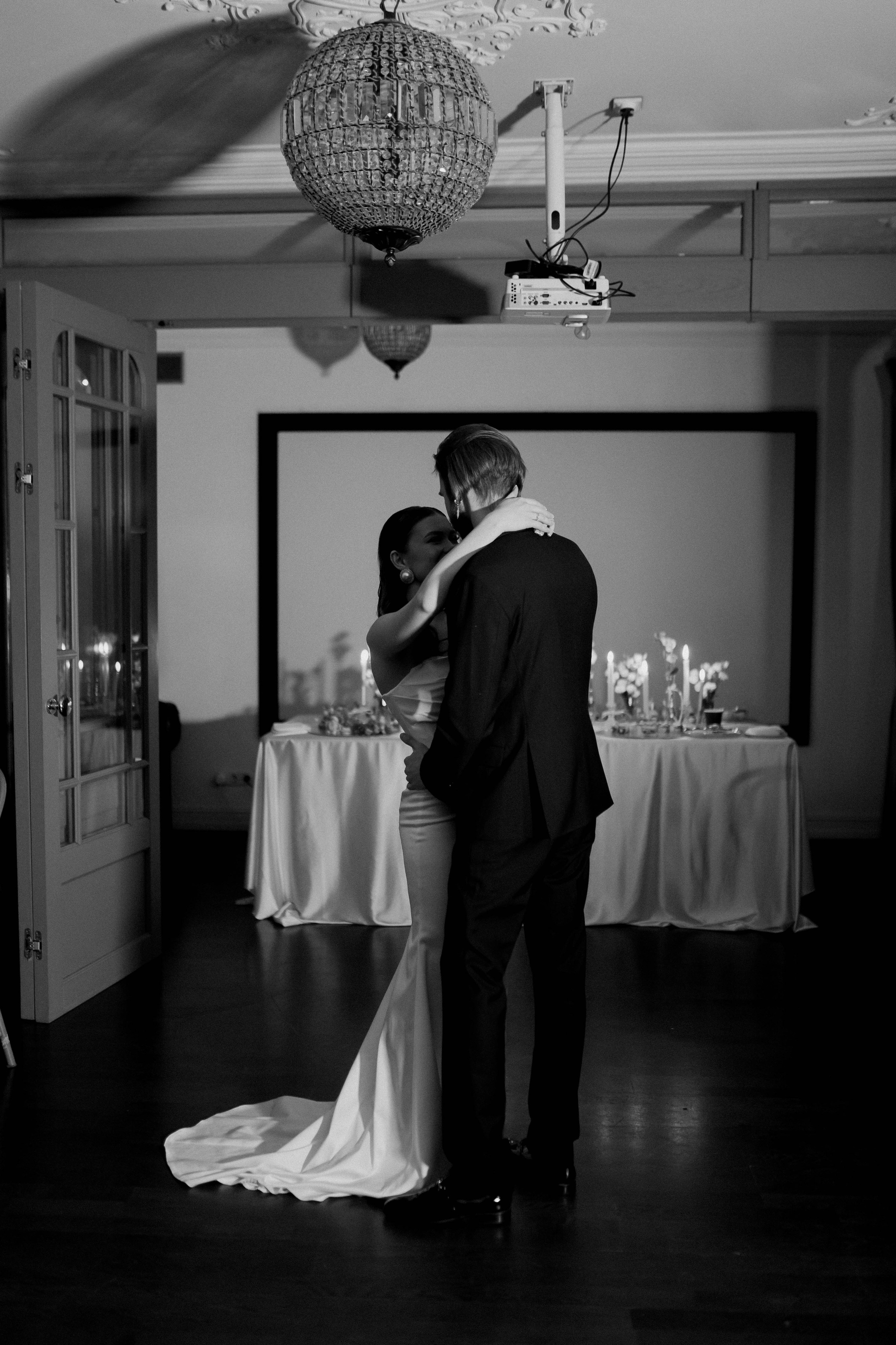 ···. Свадебный фотограф в Санкт-Петербурге Александра Чукавина