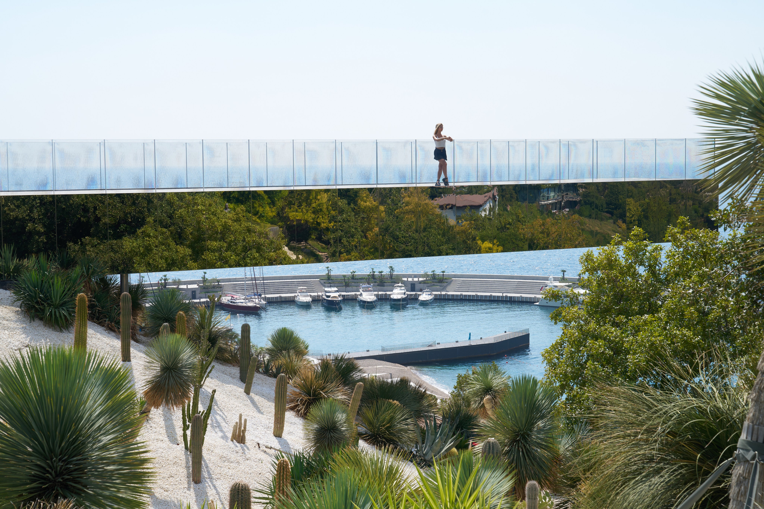 Семейная прогулка 4 человека. Свадебный фотограф Виктория Роса