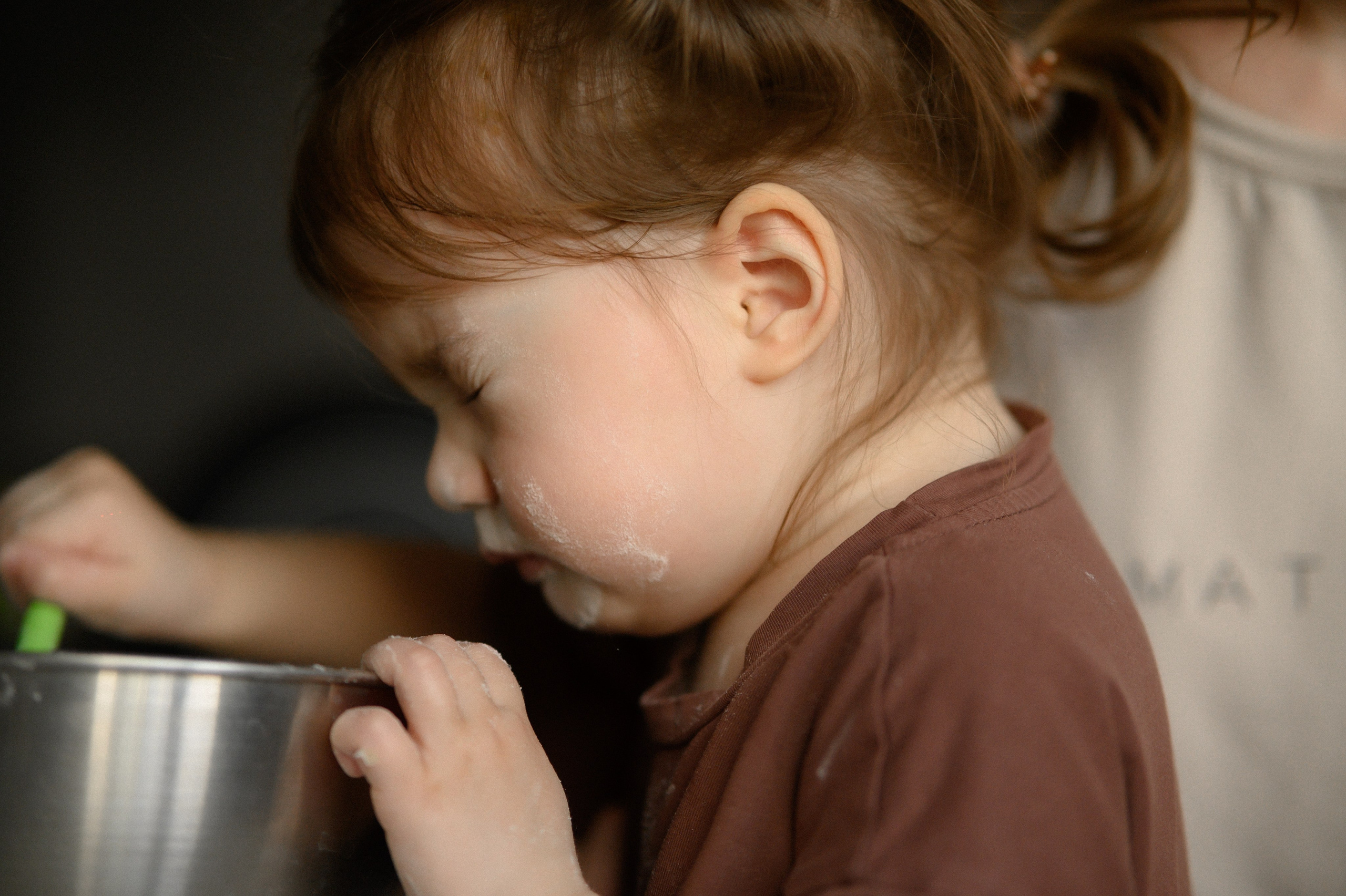 Руслан, Марта и Кира дома. Семейный и свадебный lifestyle-фотограф в Москве Мария Петрова