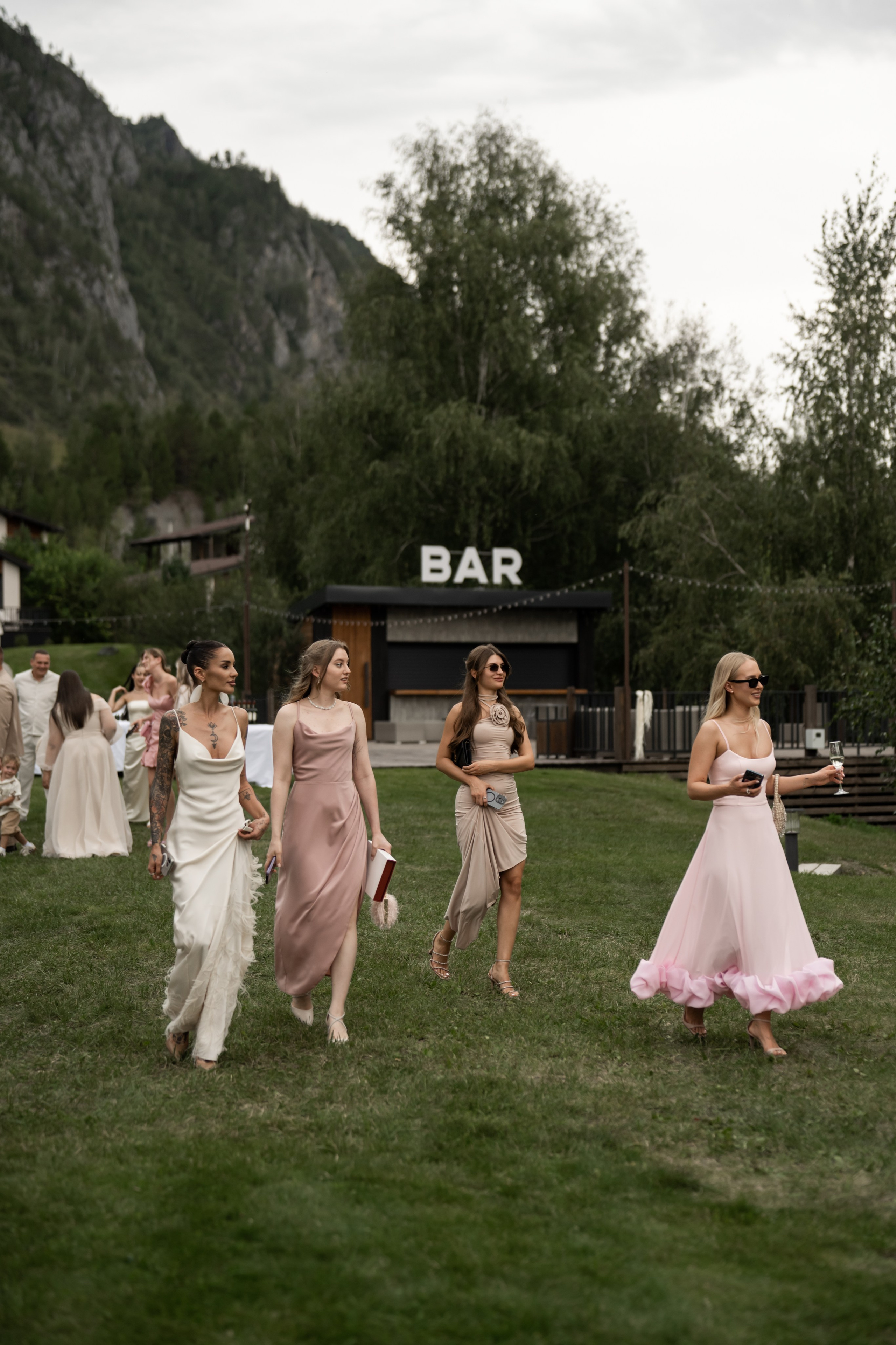 Serovski. Свадебный и семейный фотограф в Москве и Европе Евгения Амелина