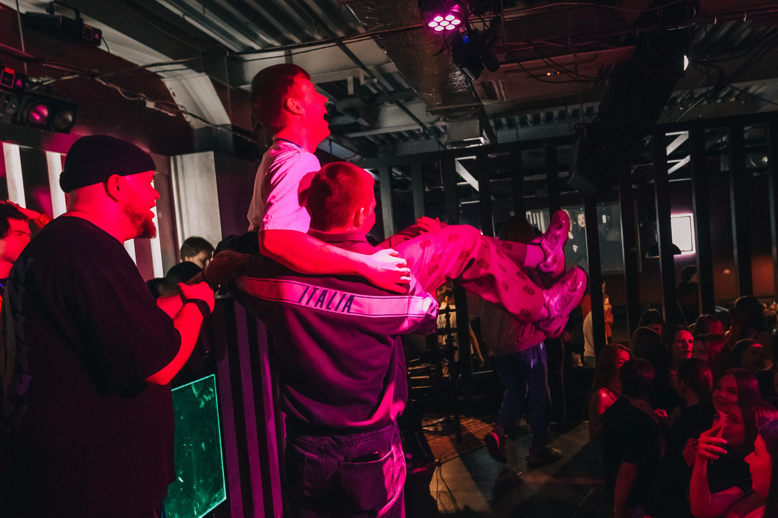 8 MARCH WOMENS DAY PARTY. Фотограф в Кемерово Владислав Шульц