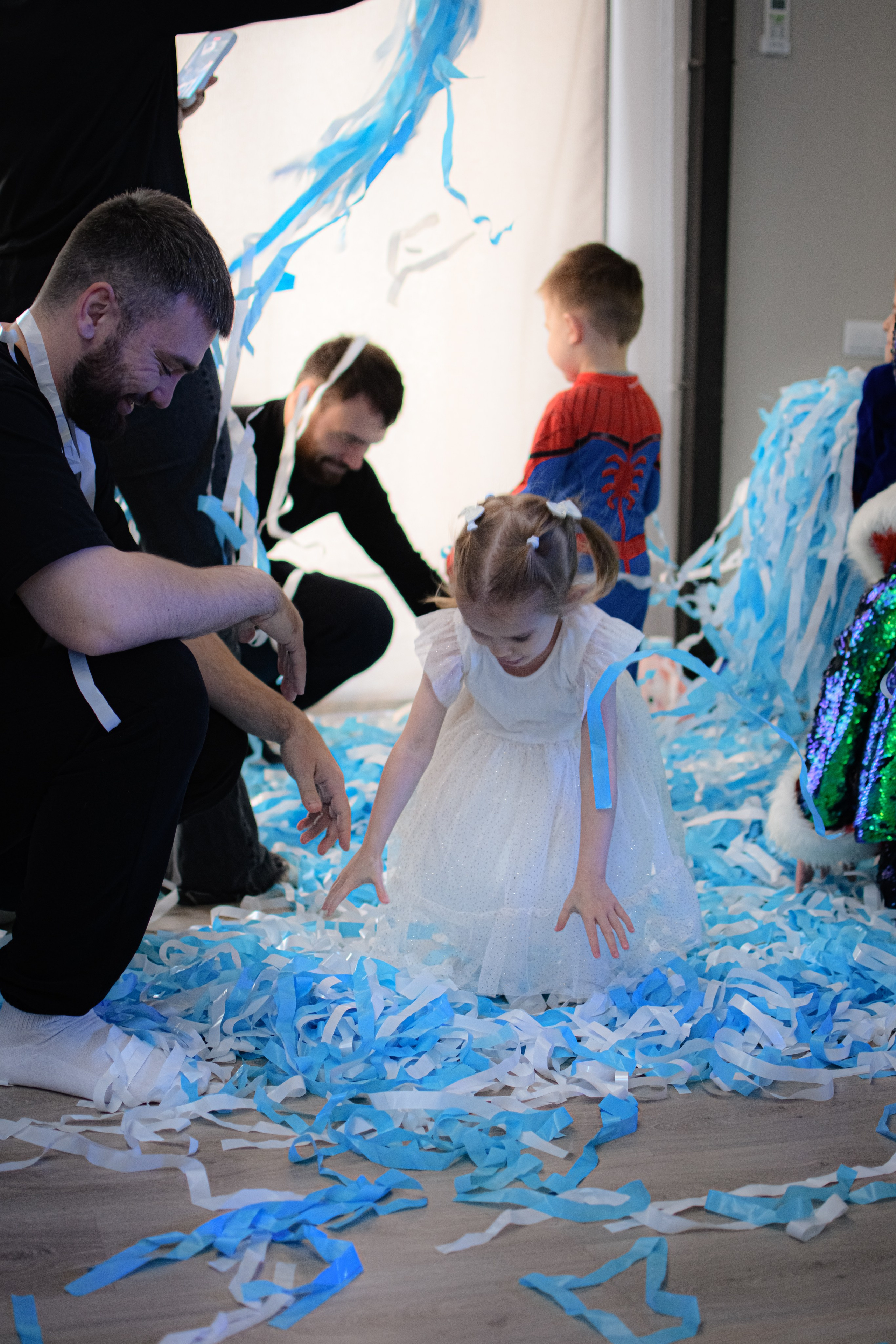 HAPPY NEW YEAR. Photokarish