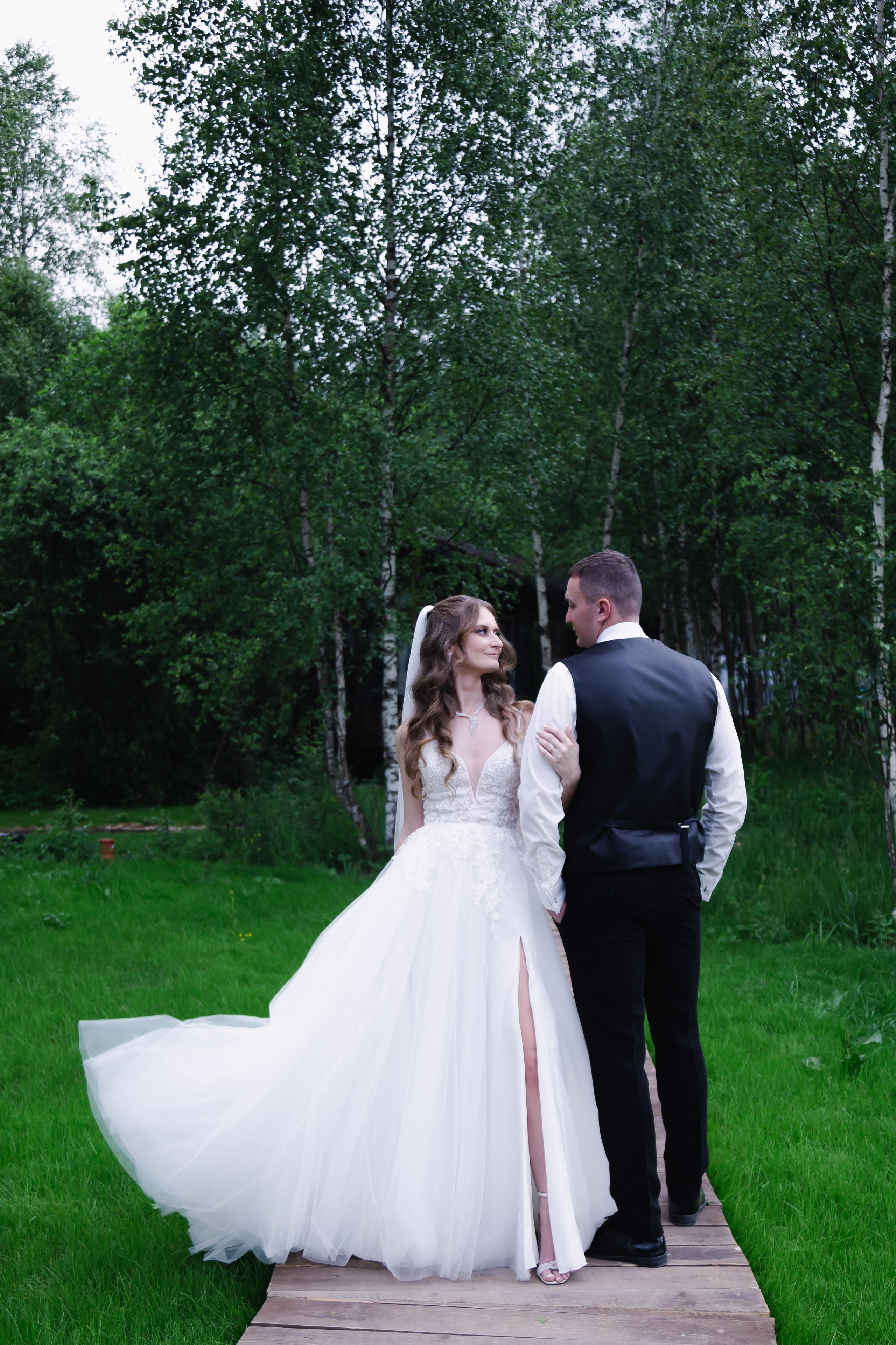 Weddings. Mixturecaptures