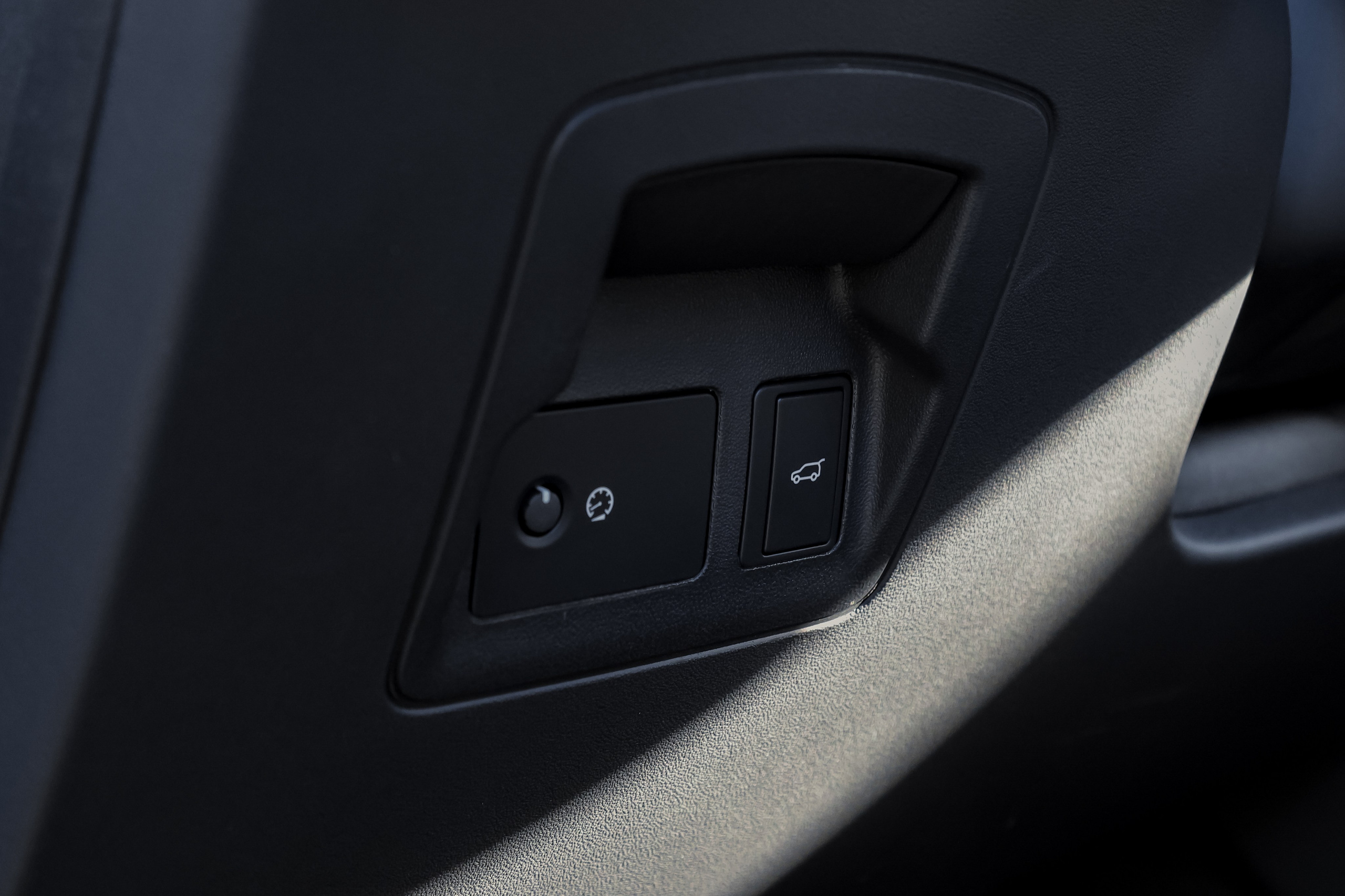 2024 Range Rover Velar 2.0 AT. Mixturecaptures