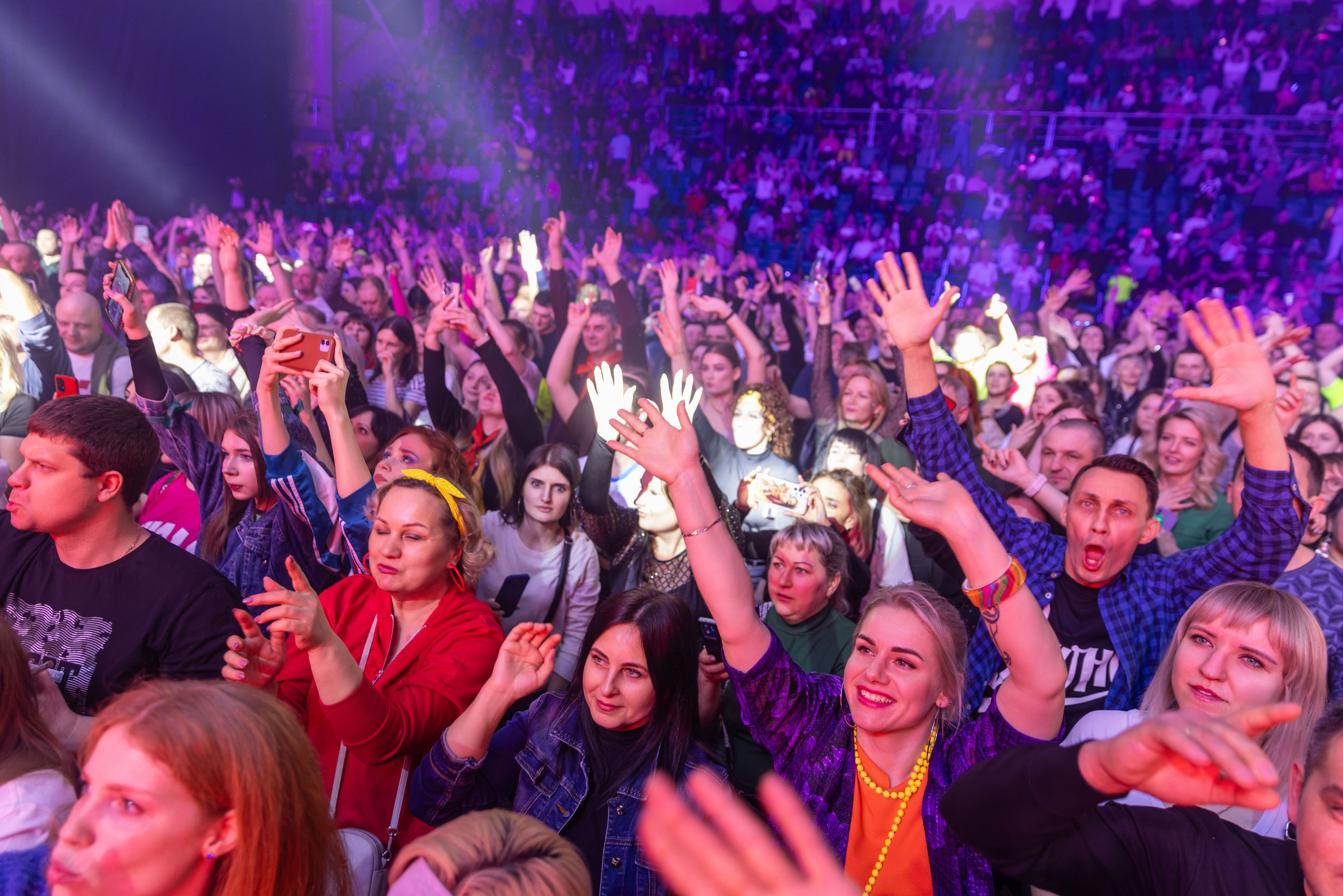 Супердискотека 90-х в Самаре • 9 марта. Фотограф в Самаре Максим Тырин