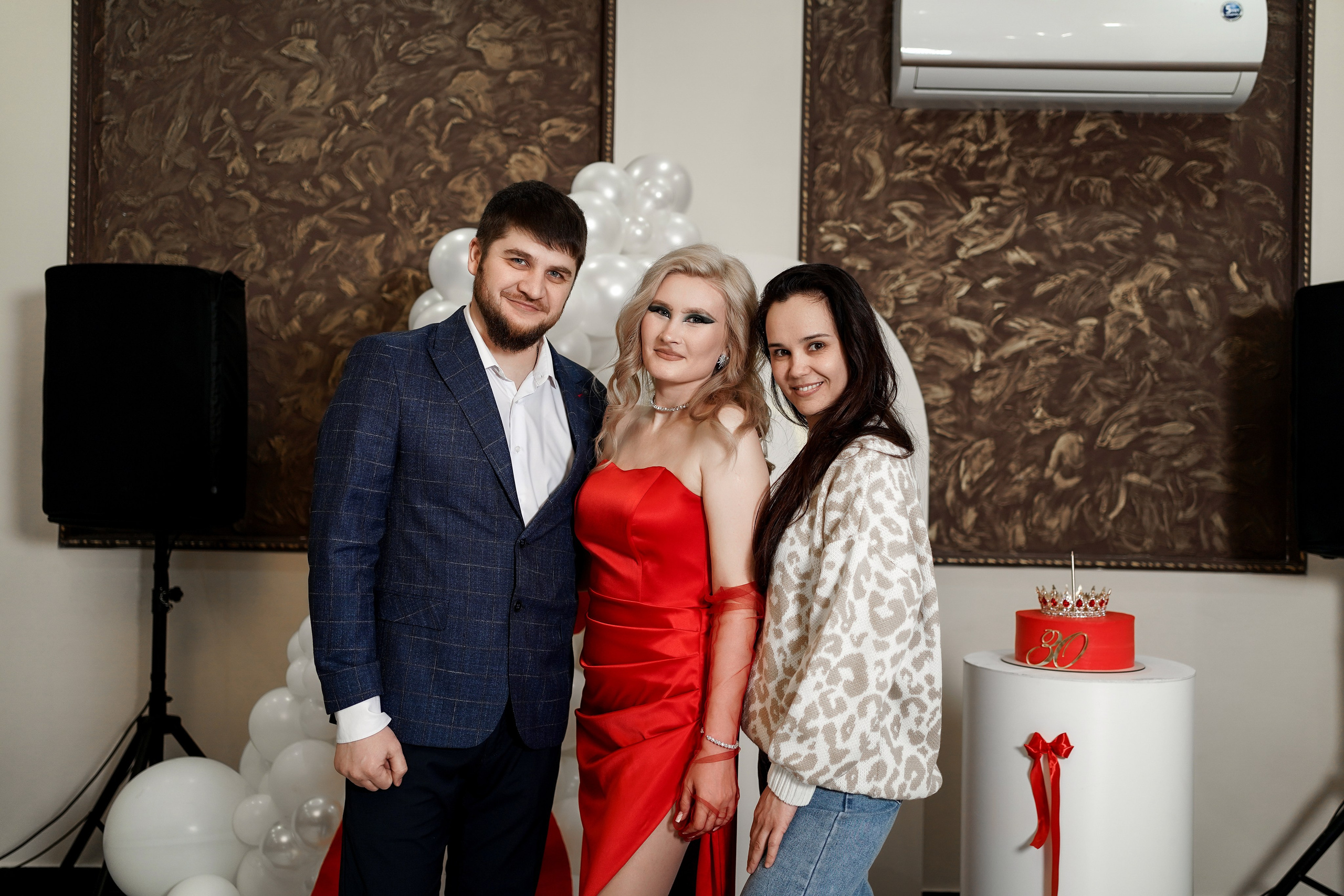 Фотограф на день рождения в Ростове-на-Дону. Репортажная фотосессия. Свадебный фотограф в Ростове-на-Дону. Таинство Крещения и Венчания, семейные фотосессии. Алёна Чёботова