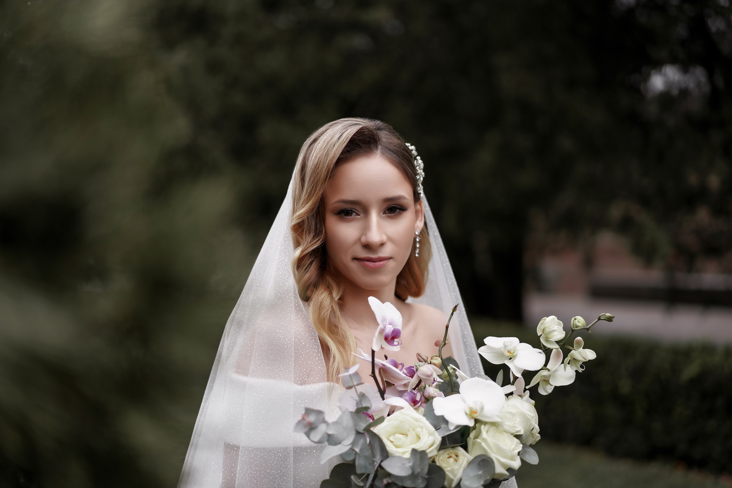 Свадебный фотограф Ростов-на-Дону, Батайск, Новочеркасск, Аксай. Сергей и Кристина в парке Максима Горького. Свадебный фотограф в Ростове-на-Дону. Таинство Крещения и Венчания, семейные фотосессии. Алёна Чёботова