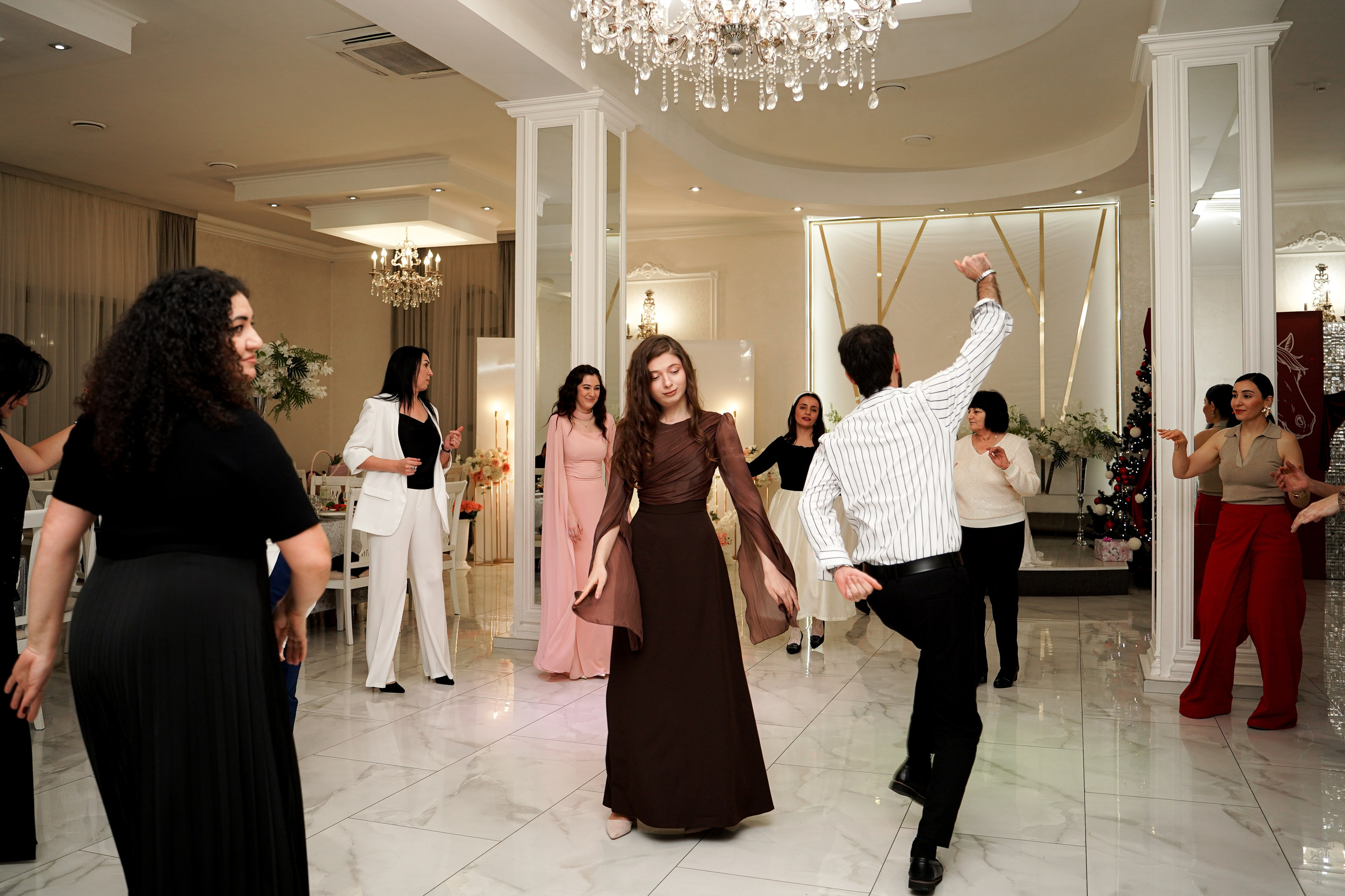 Сватовство. Свадебный фотограф в Ростове-на-Дону. Таинство Крещения и Венчания, семейные фотосессии. Алёна Чёботова