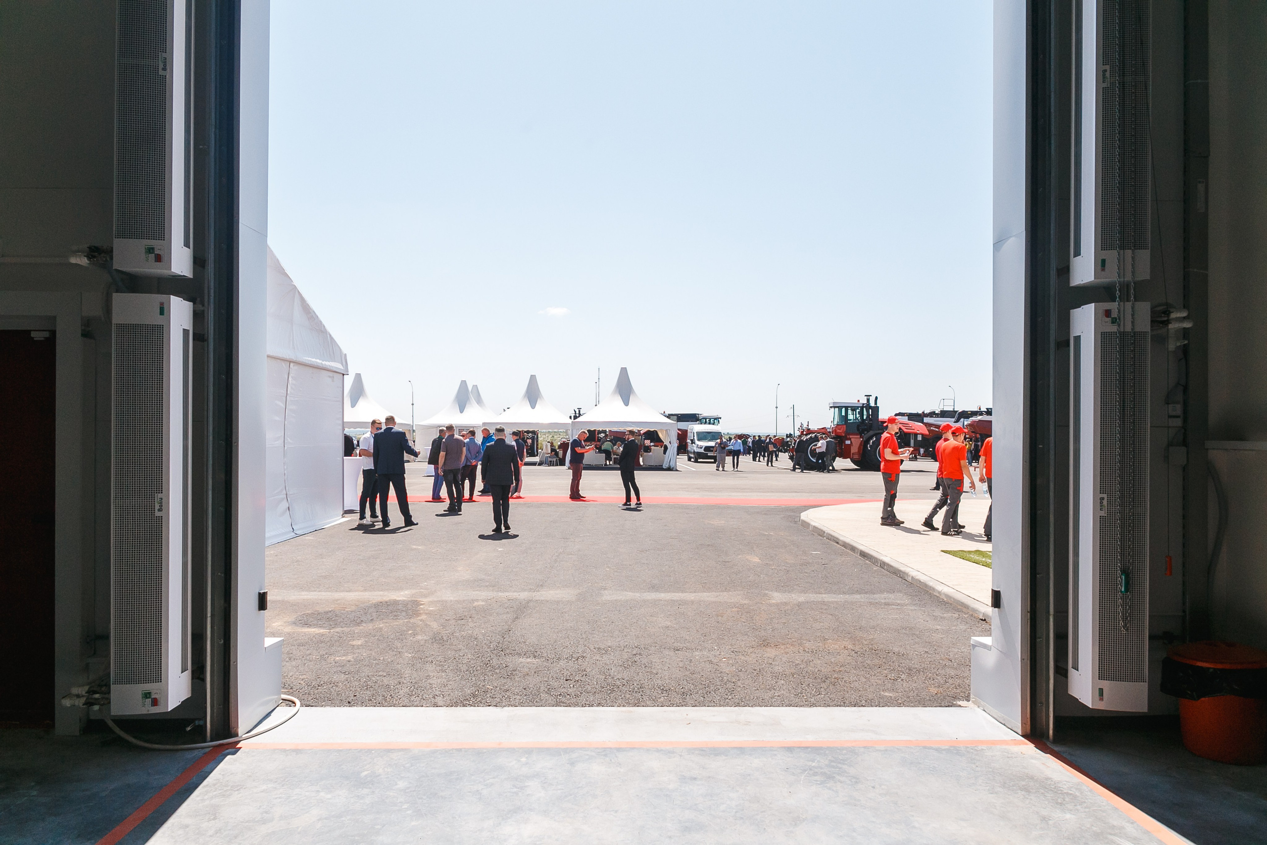 Открытие дилерского центра Ростсельмаш. Событийный фотограф Максим Бескоровайновнов