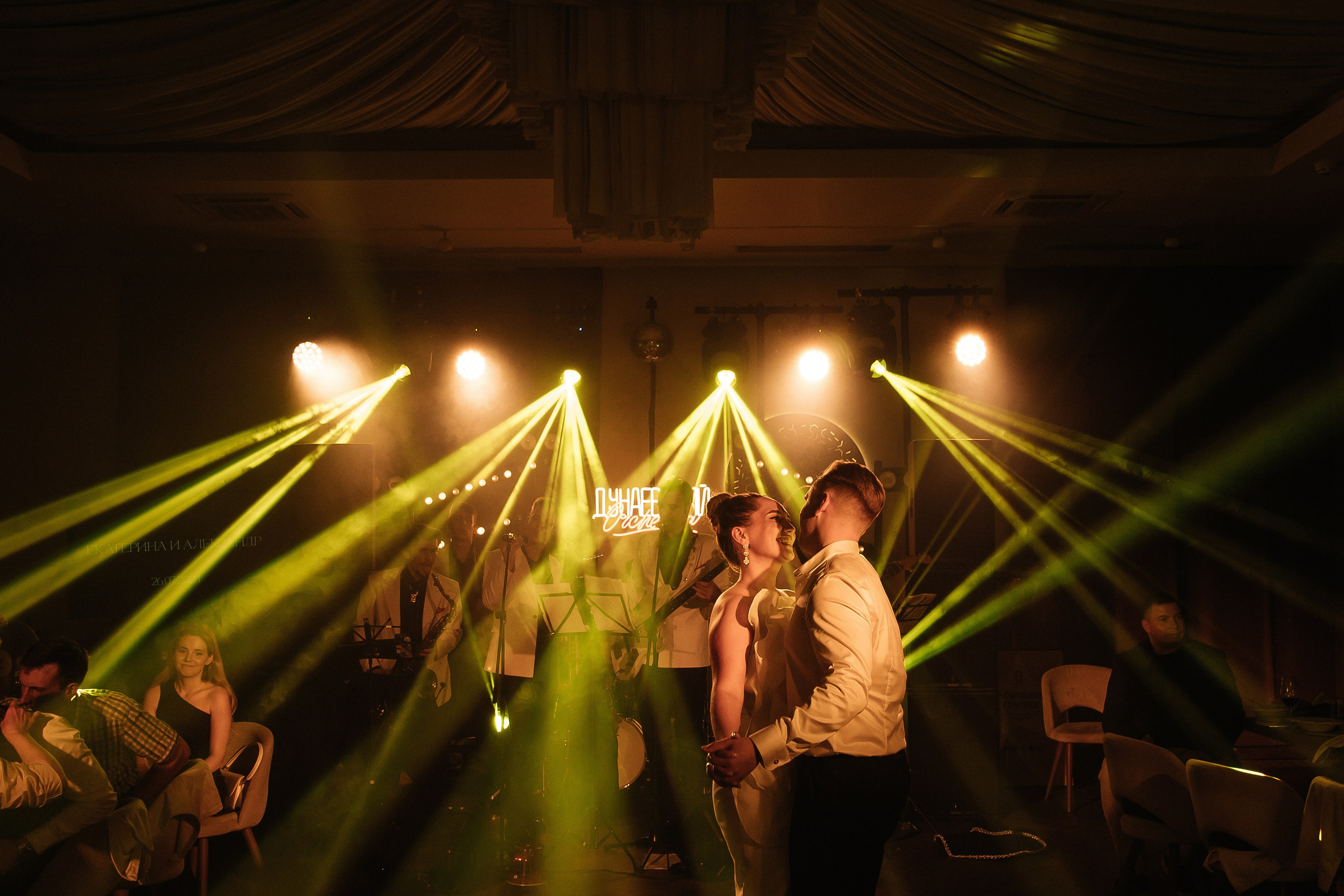 ANONS. Мария — Свадебный фотограф